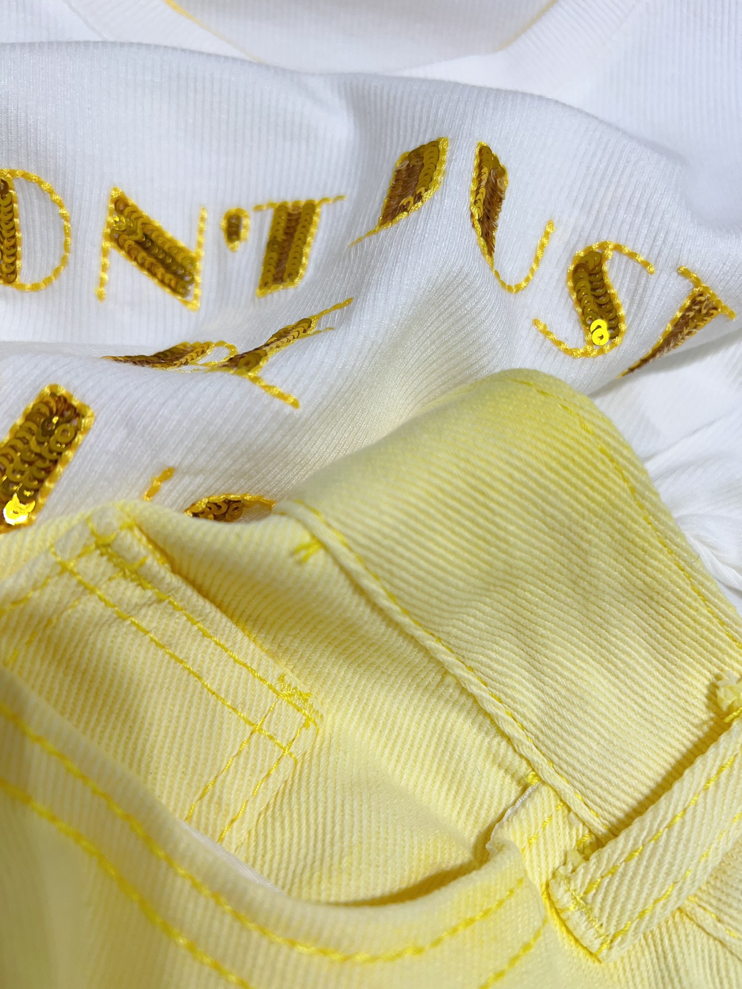 “High-Quality Women’s Suit with Fragrance Support for Exchange and Summer 2025 Designer Shorts” - 图片 8