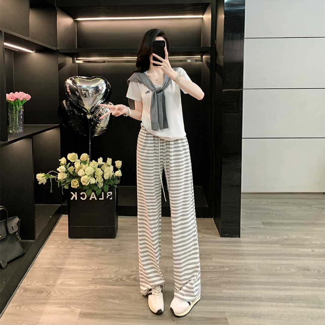 High-Quality Female Suit with Cotton Swirling Fabric and Adjustable Sizing for Support - 图片 1