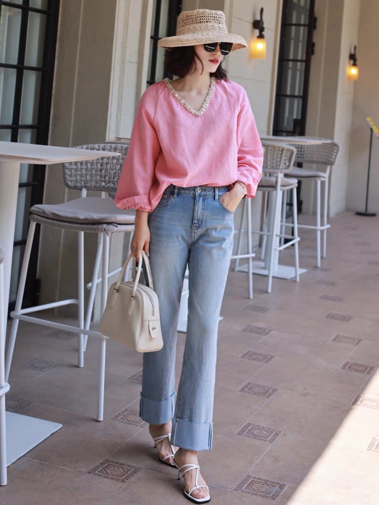 Stylish Women’s V-Collar Shirt with Fragrance, Perfect for Fall Mornings – White, Pink, Yellow - 图片 4