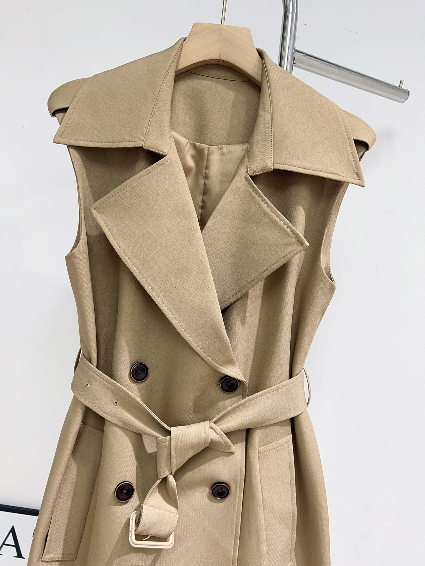 “High-Quality Women’s Suits with Truffle Belts: Cotton Twirling Collection in Various Sizes” - 图片 5