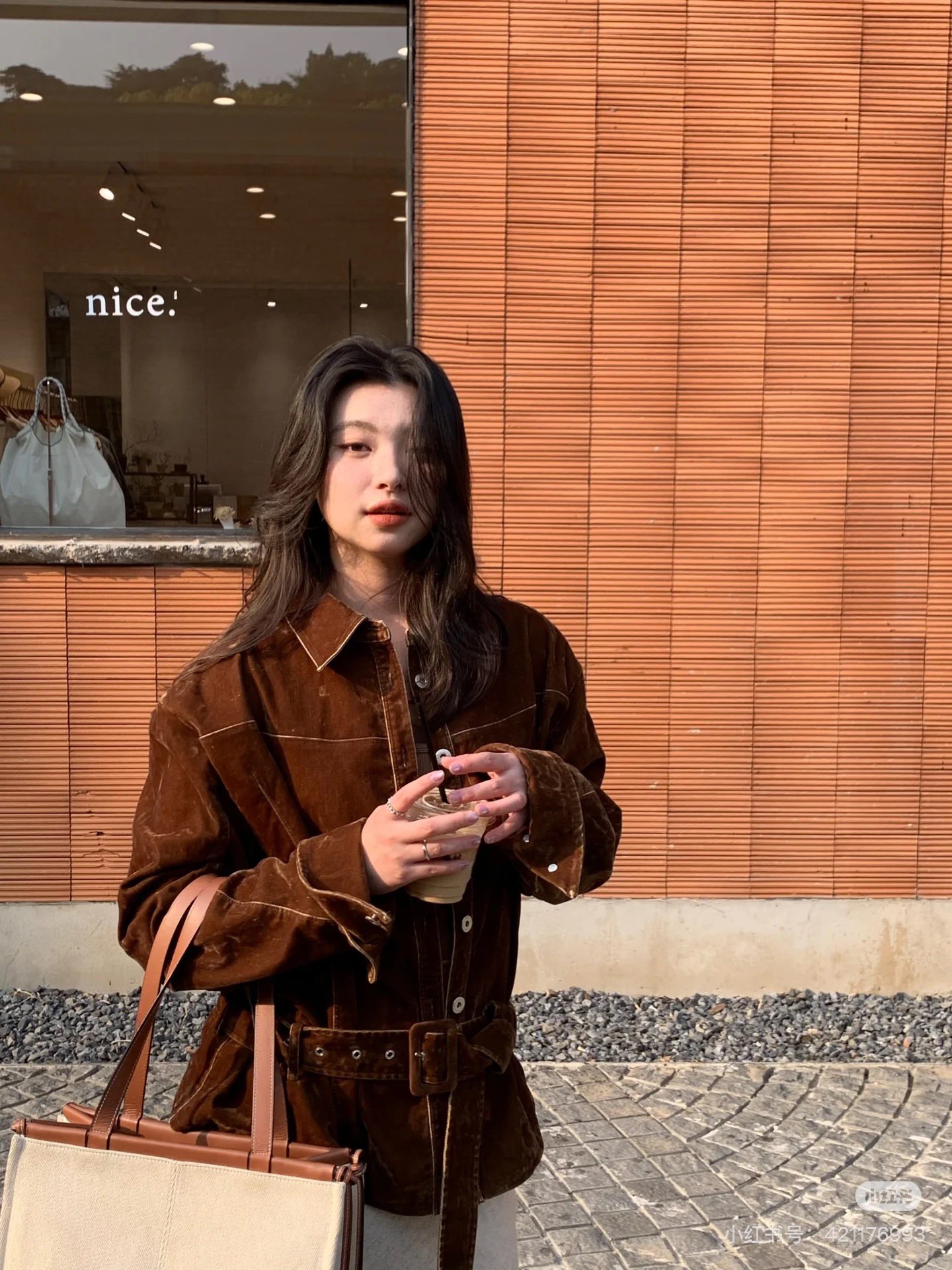 “High-Quality Women’s Suit Collection: Italy’s New 2025 Jackets and Wool Velvet Bra in SMLXL Sizes”