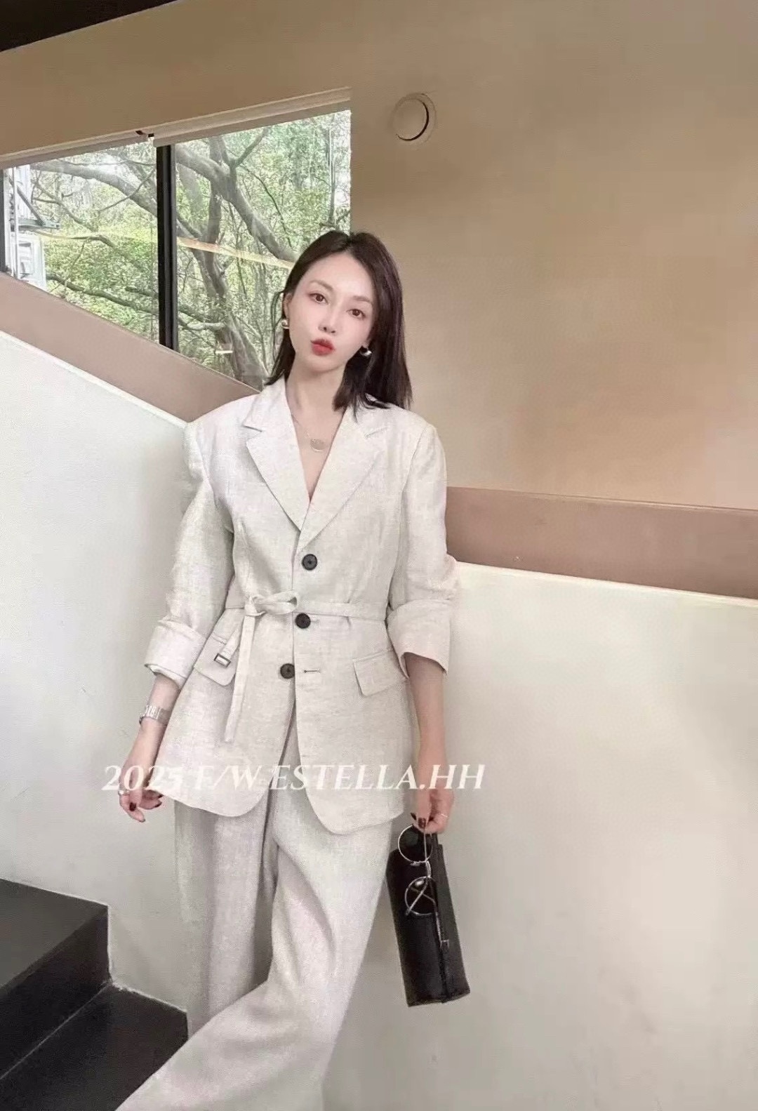 Italian Customized High-End Women’s Clothes Set with Elegant Packaging - 图片 3