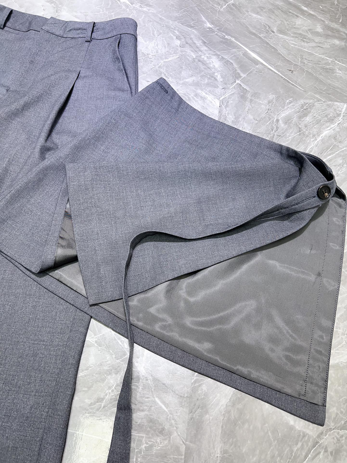 Title: High-End Women’s Suit Collection with Wool Pants and Fashioned Cloaks for Autumn Fashion. - 图片 6