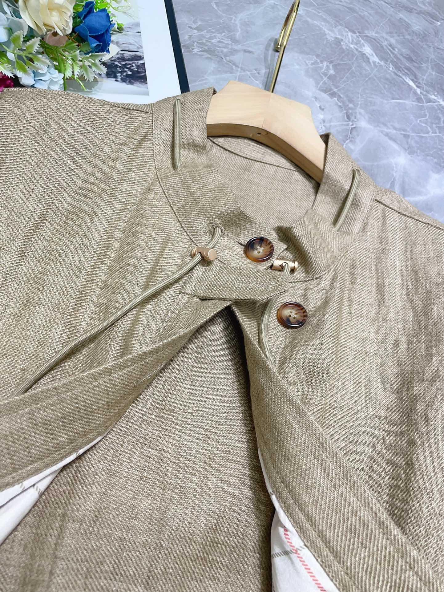 Italian LP Linen Coat: High-quality, two-colored coats with loose belt, sizes SMLXL. Imported, top edition fashion piece. - 图片 5