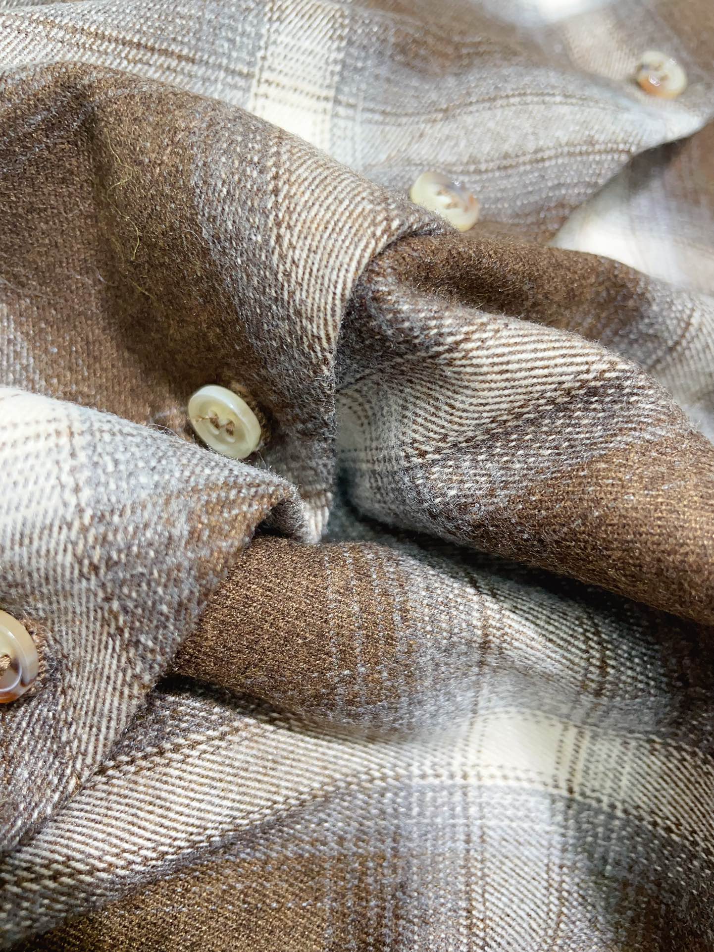 “High-Quality Designer Wool Shirts for Women: 2025 Collection” - 图片 7