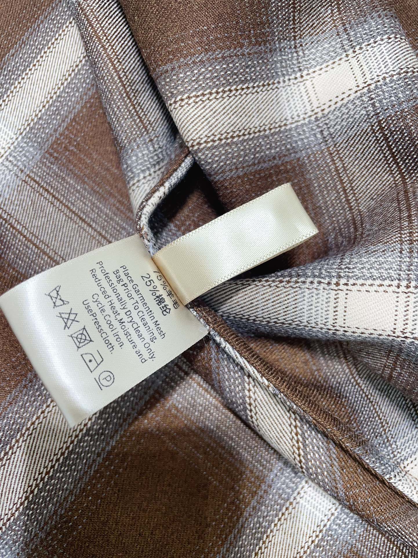 “High-Quality Designer Wool Shirts for Women: 2025 Collection” - 图片 9