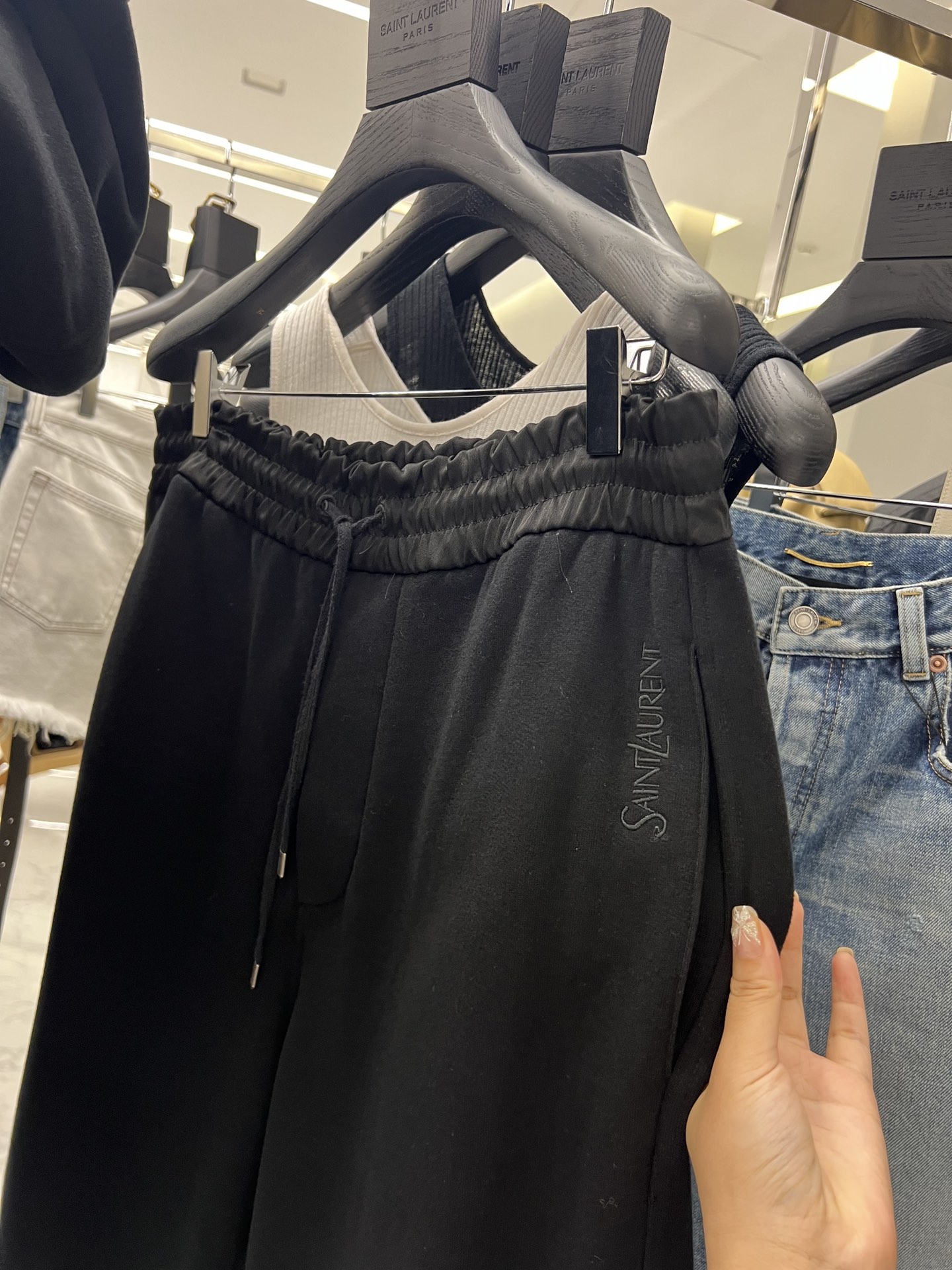 Women's Straight Leg Sweatpants Loose Fit Casual Drawstring Elastic Waist 9 i1723285185 7626 0