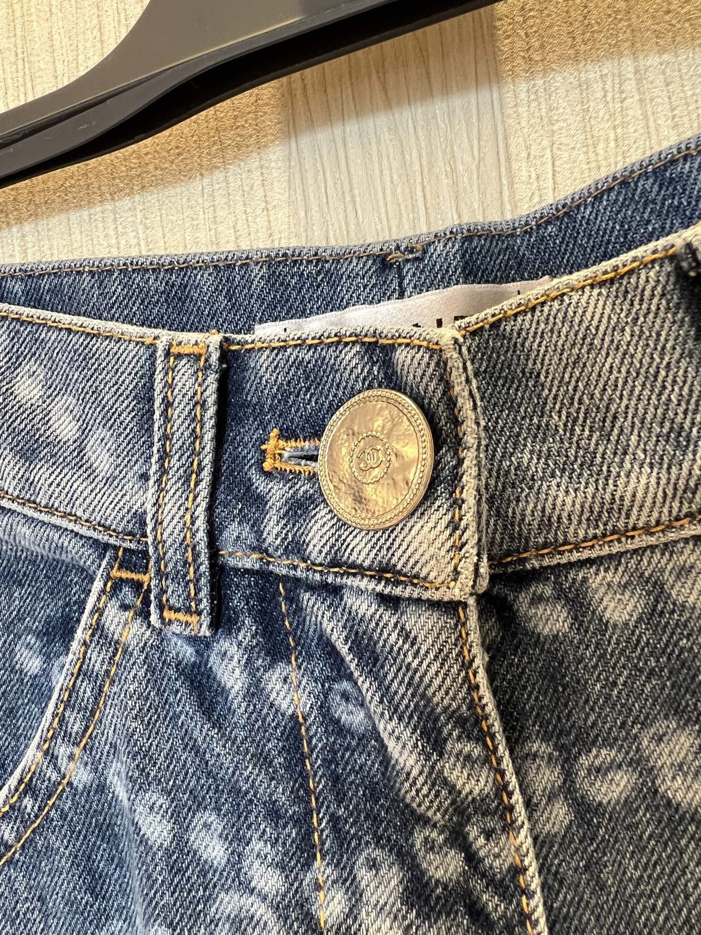 Pearl Chain Wide Leg Jeans - Stylish Denim Trousers with Floral Accents 4 i1741343767007 2698 0 2