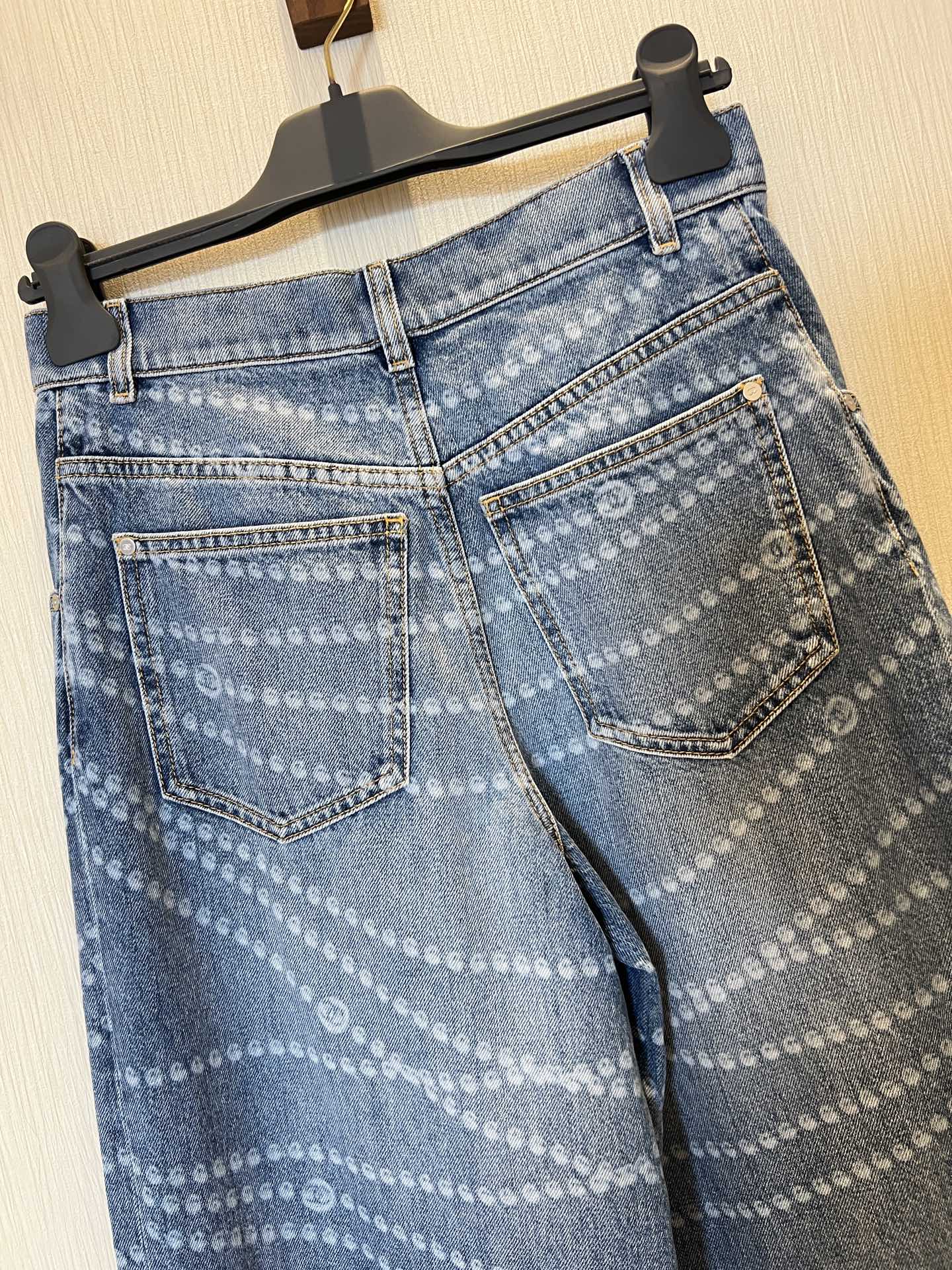 Pearl Chain Wide Leg Jeans - Stylish Denim Trousers with Floral Accents 10 i1741343767073 1823 0 8