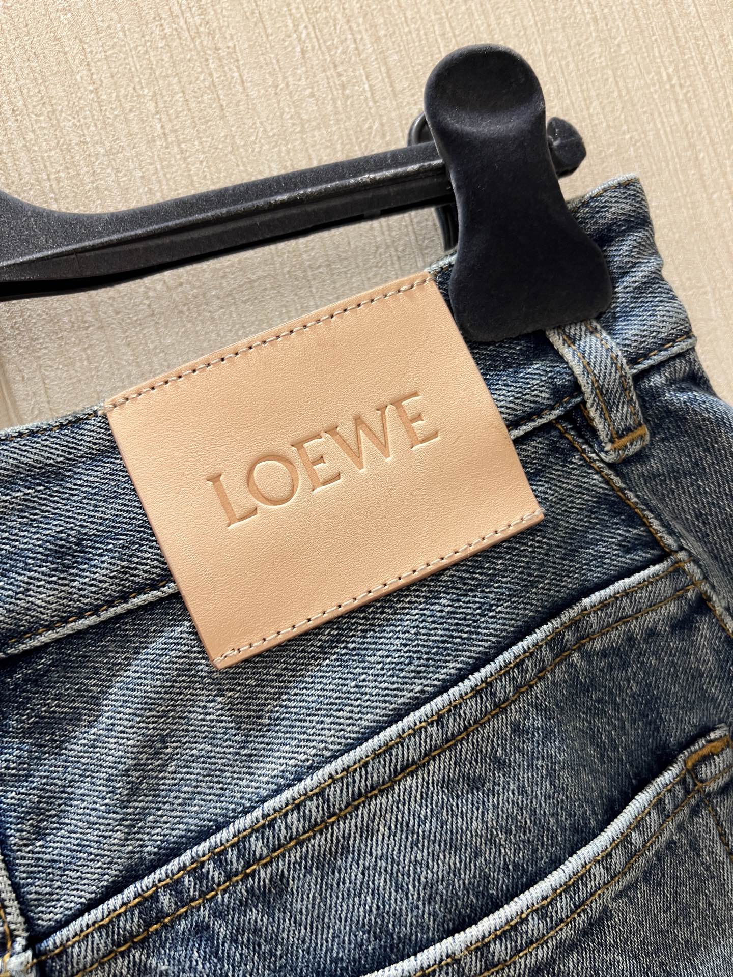 High-Waisted Wide Leg Jeans with Curved Leg Design - Street Style Denim 13 i1742351798754 860 0 11