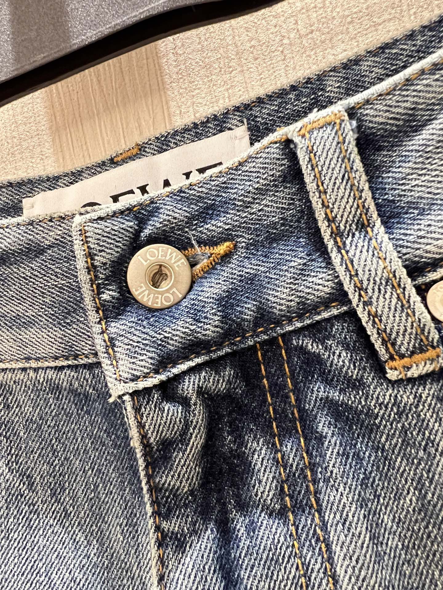 High-Waisted Wide Leg Jeans with Curved Leg Design - Street Style Denim 5 i1742351801052 3591 0 3