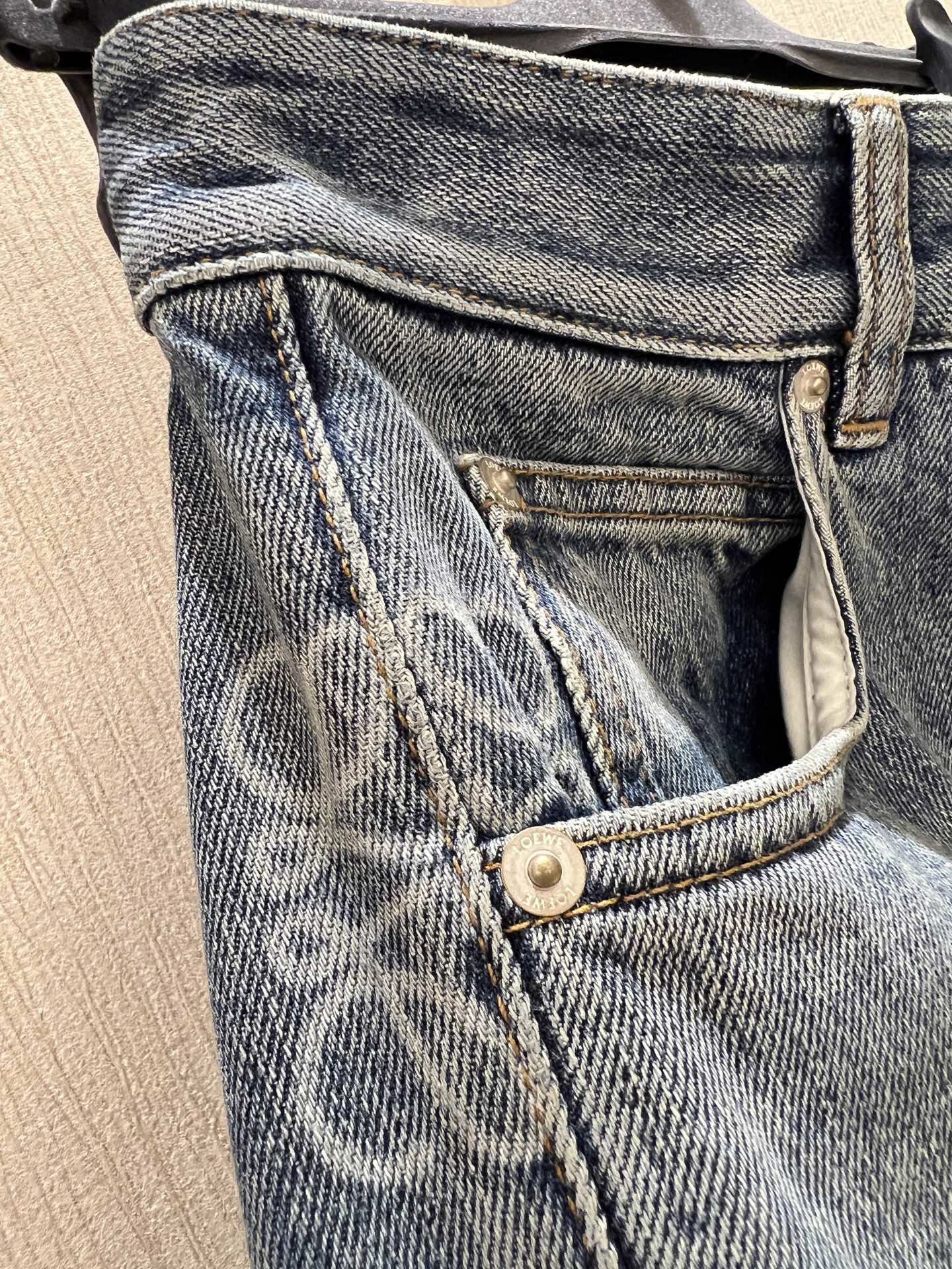 High-Waisted Wide Leg Jeans with Curved Leg Design - Street Style Denim 11 i1742351801148 3181 0 9