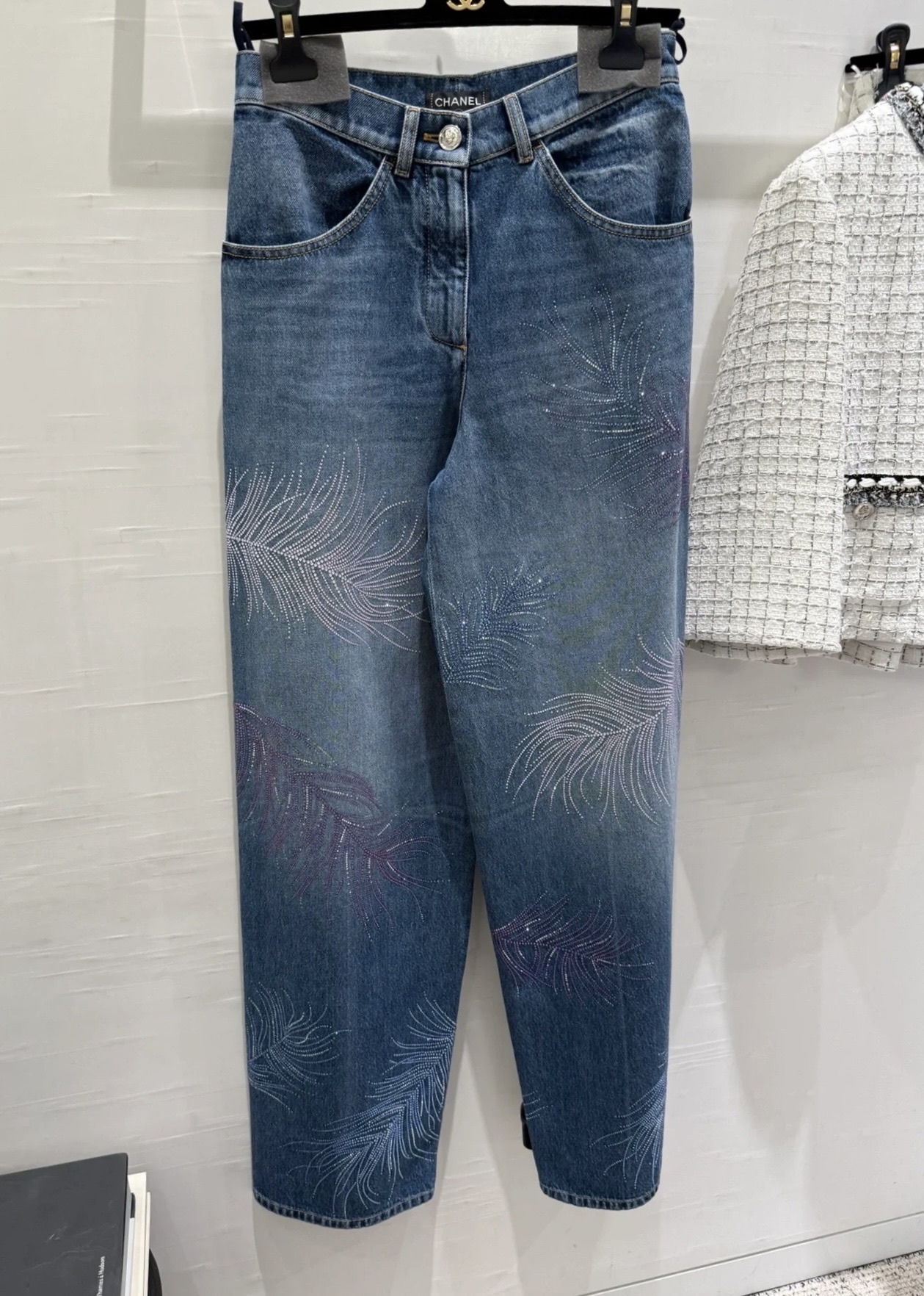 Feather Rhinestone Wide Leg Jeans - Soft Denim, High Waist, Vintage Wash 2 i1745046920819 150 0 0