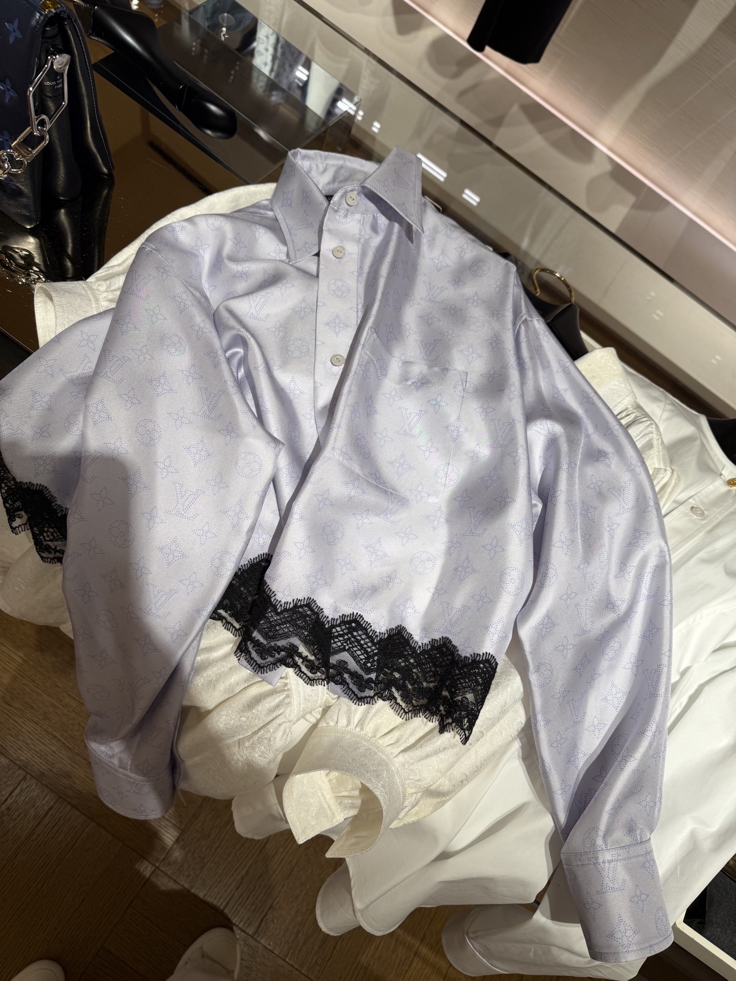 Elegant Clover Print Lace Trim Silk Shirt - Sophisticated & Chic 7 i1745473589093 9663 0 5