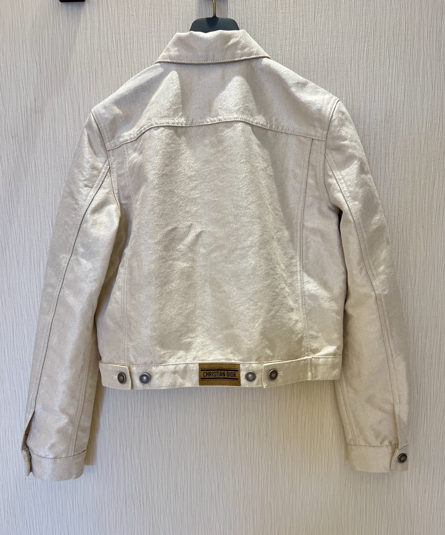 Elegant Beige Denim Jacket: Slim Fit, Ageless Style with Sparkling Accents 8 i1746174463364 1314 0 7