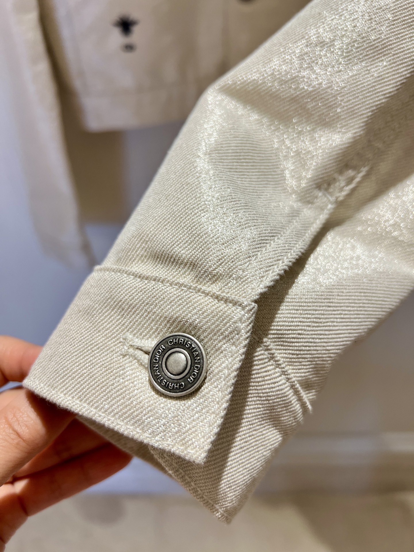 Elegant Beige Denim Jacket: Slim Fit, Ageless Style with Sparkling Accents 6 i1746174463364 54 0 5
