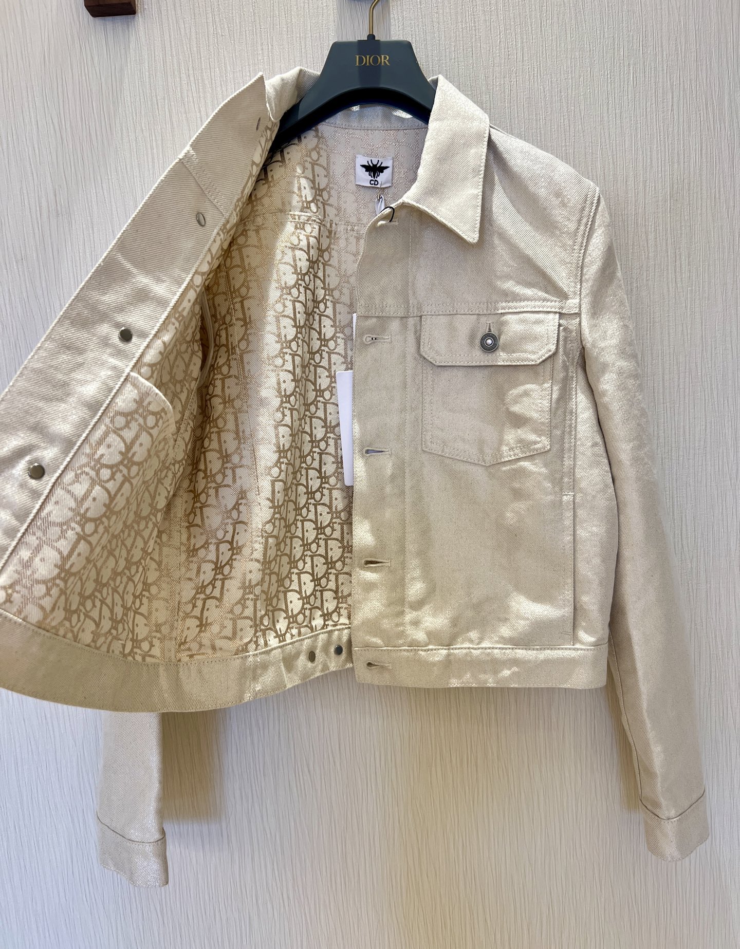 Elegant Beige Denim Jacket: Slim Fit, Ageless Style with Sparkling Accents 7 i1746174469875 3957 0 6