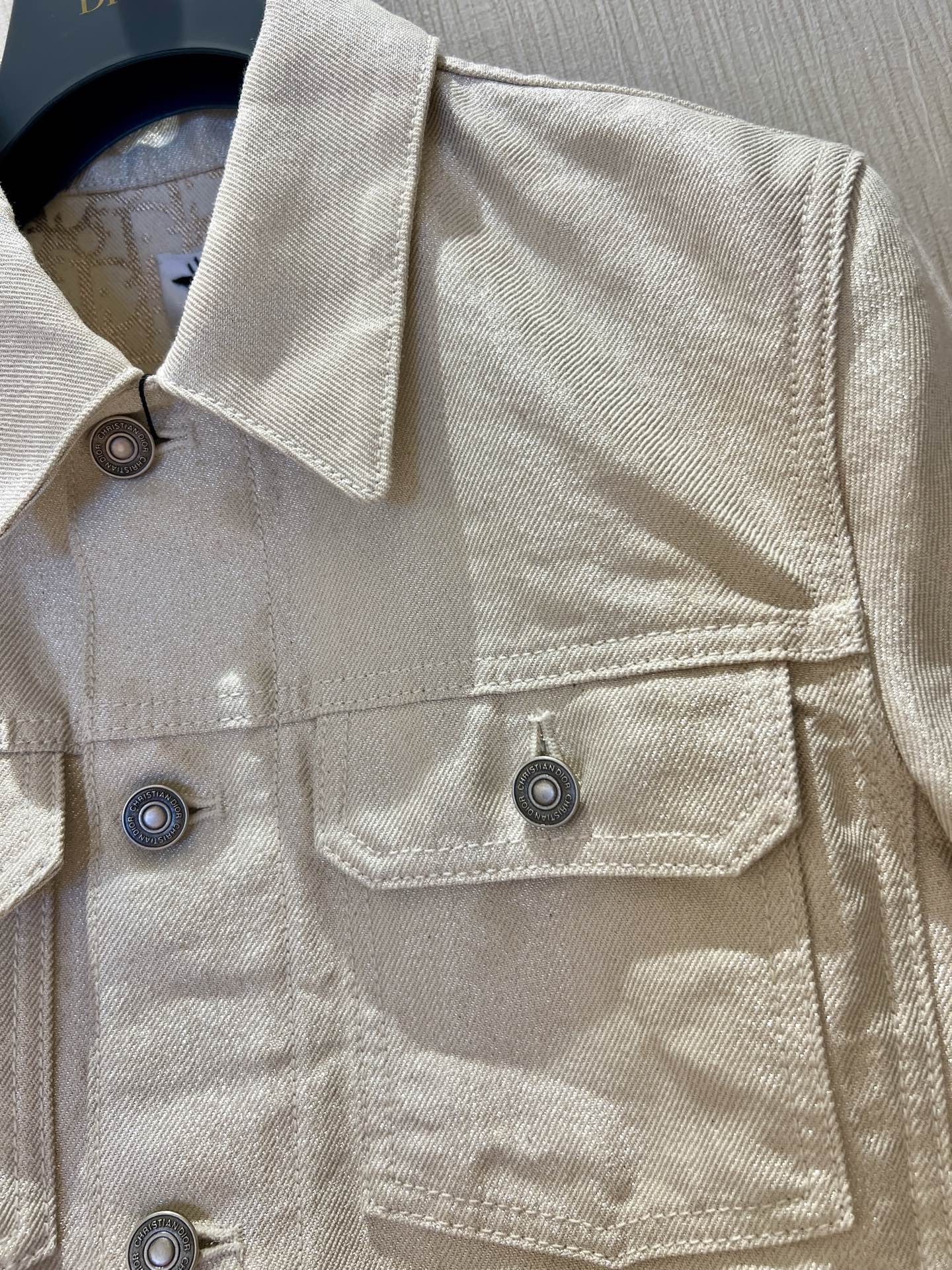 Elegant Beige Denim Jacket: Slim Fit, Ageless Style with Sparkling Accents 5 i1746174469940 5491 0 3