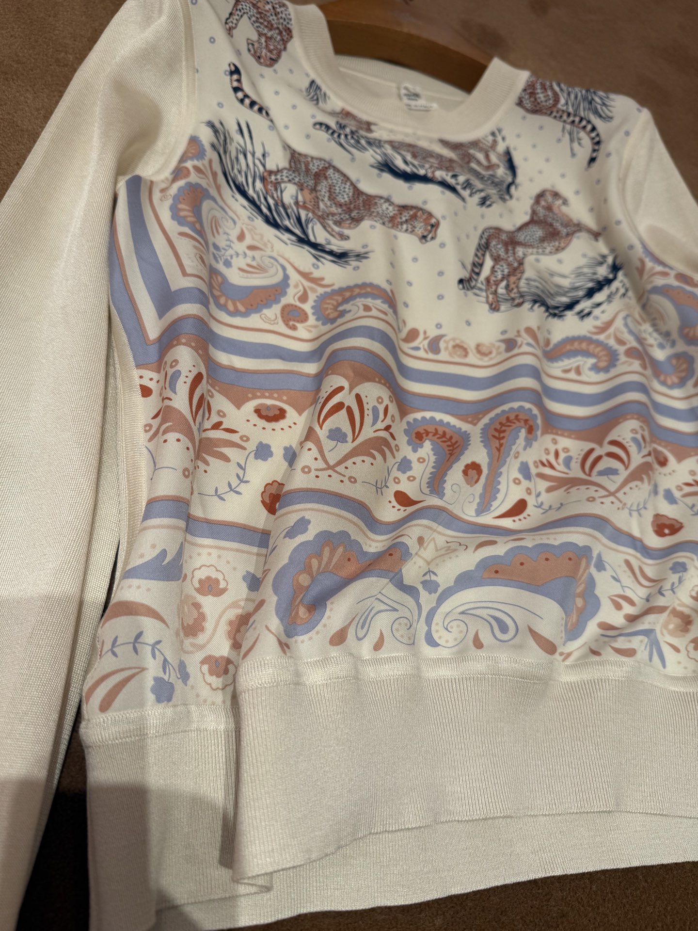 Elegant Silk Print Knit Top - Round Neck, Premium Fabric, Stylish Design 8 i1747561746402 7677 0 6
