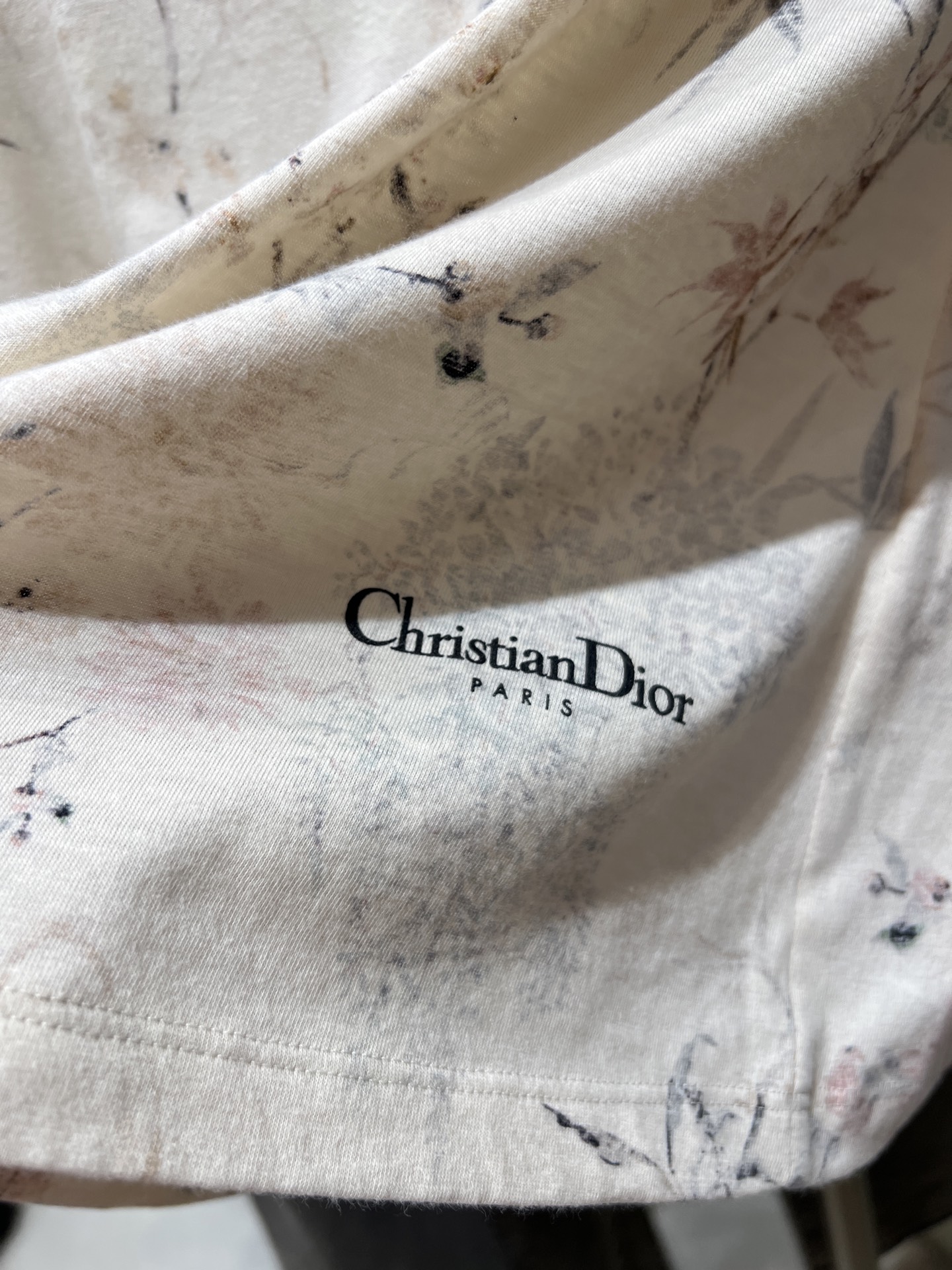 Elegant Floral Print T-Shirt - Embrace Traditional Chinese Style Comfort 5 i1748332662259 4957 0 3