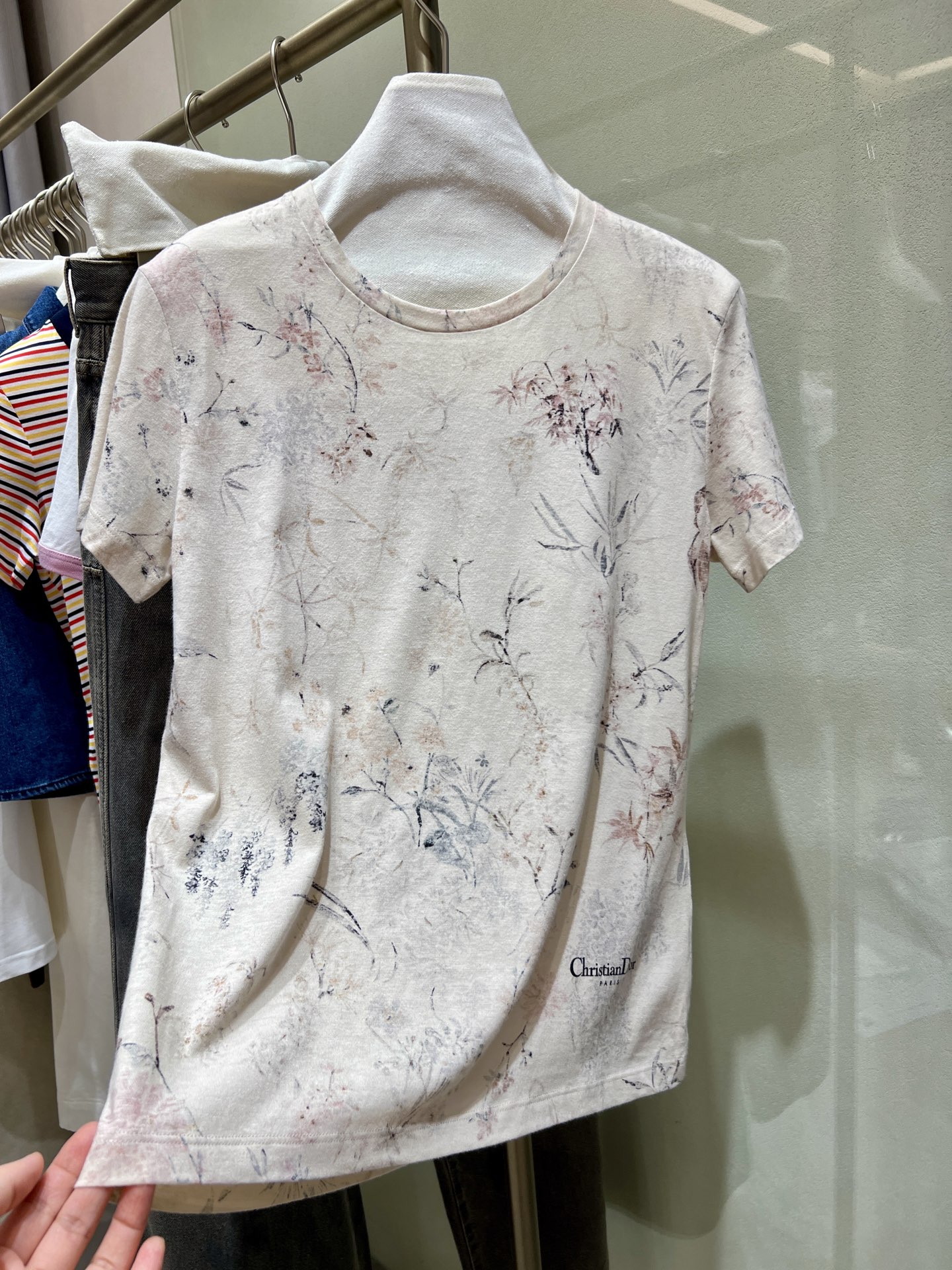 Elegant Floral Print T-Shirt - Embrace Traditional Chinese Style Comfort 2 i1748332667918 385 0 0