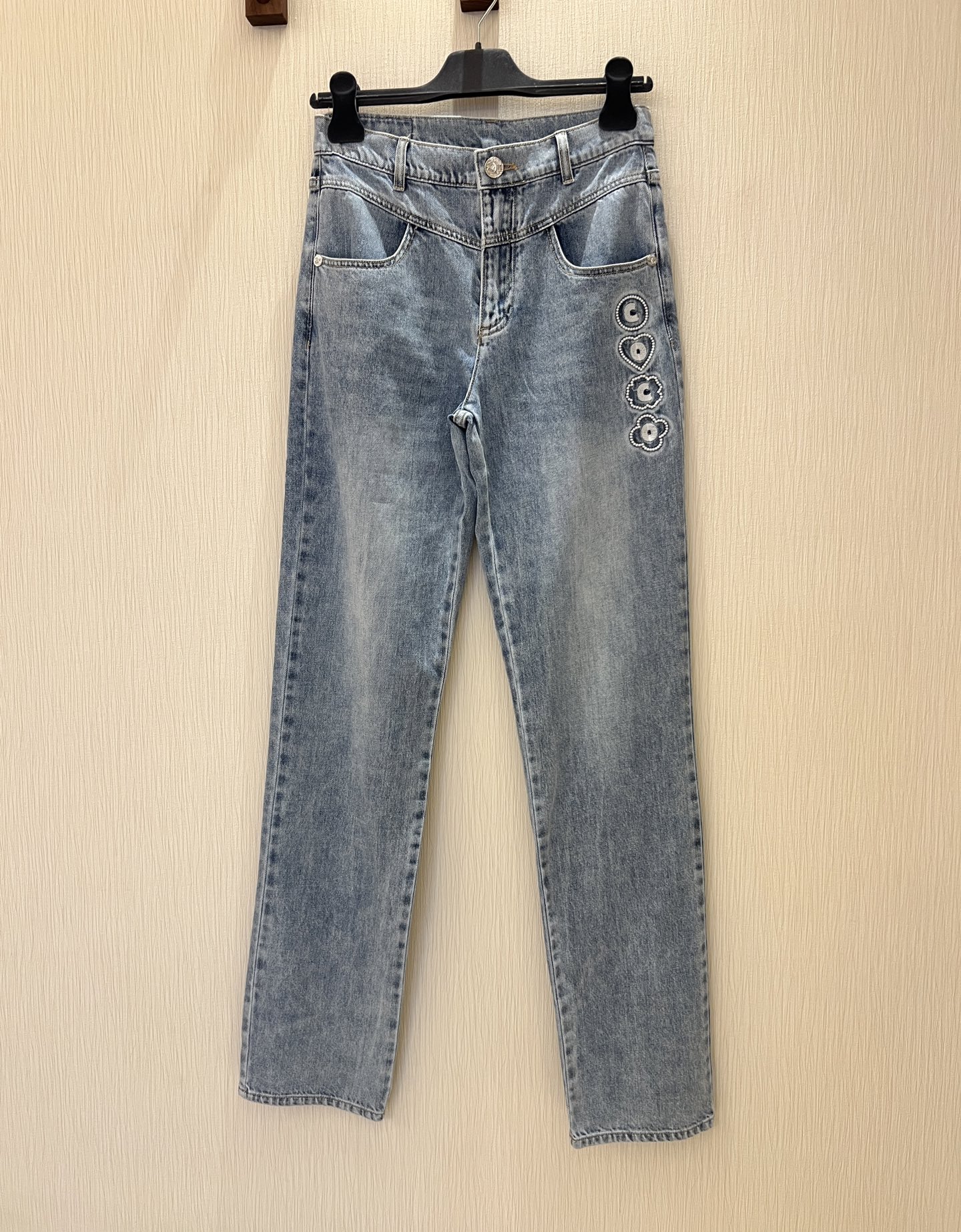 Embroidered Denim Jeans - High Waist, Slim Fit, Light Blue Wash 2 i1748497313371 6437 0 0