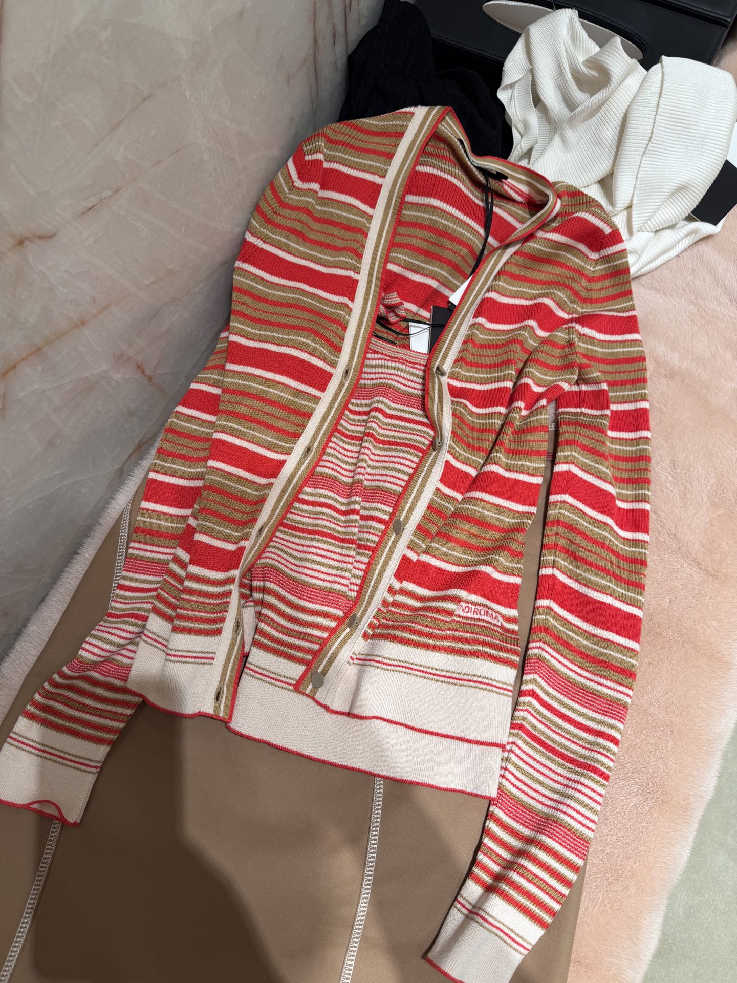 Striped Knit Cardigan with Vibrant Colors - Elegant and Chic Style 2 i1748583599869 5512 0 0