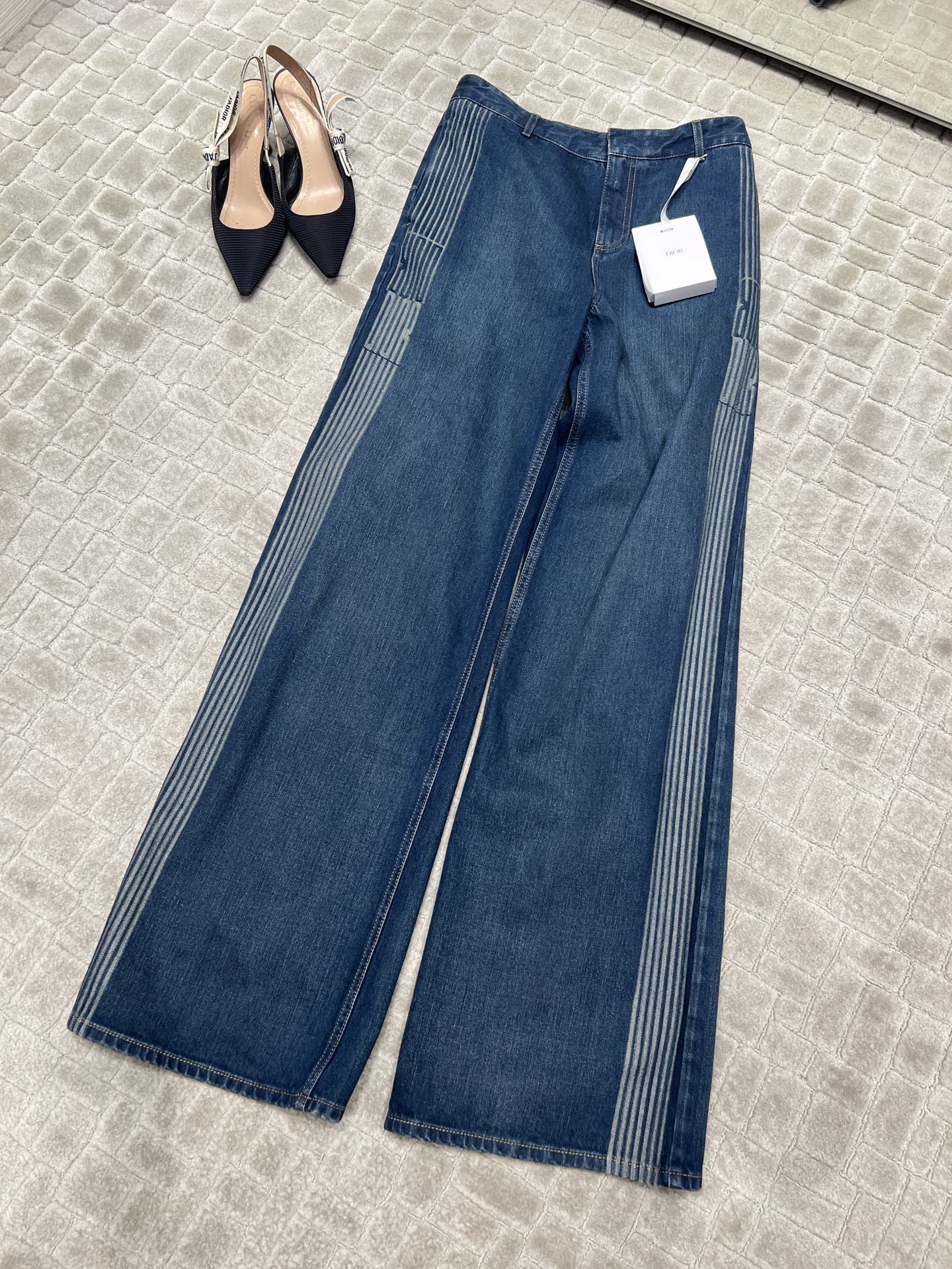Women's Dark Blue Wide Leg Jeans with Vintage Wash and Velvet Stripes 2 i1748752463330 4839 0 0