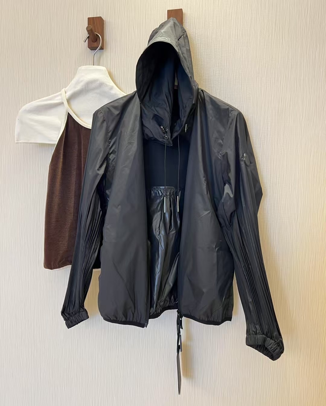 Women's Hooded Windproof Jacket - Lightweight, Quick-Dry, Breathable 9 i1749884471247 7785 0 7