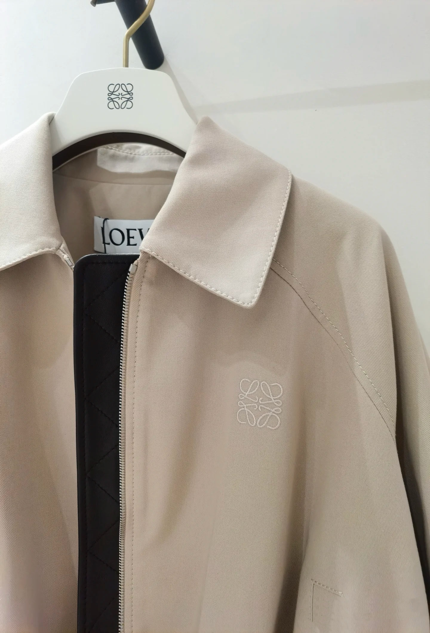Women's Lapel Short Jacket - Stylish & Versatile Outerwear 4 i1752472548068 3517 0 2