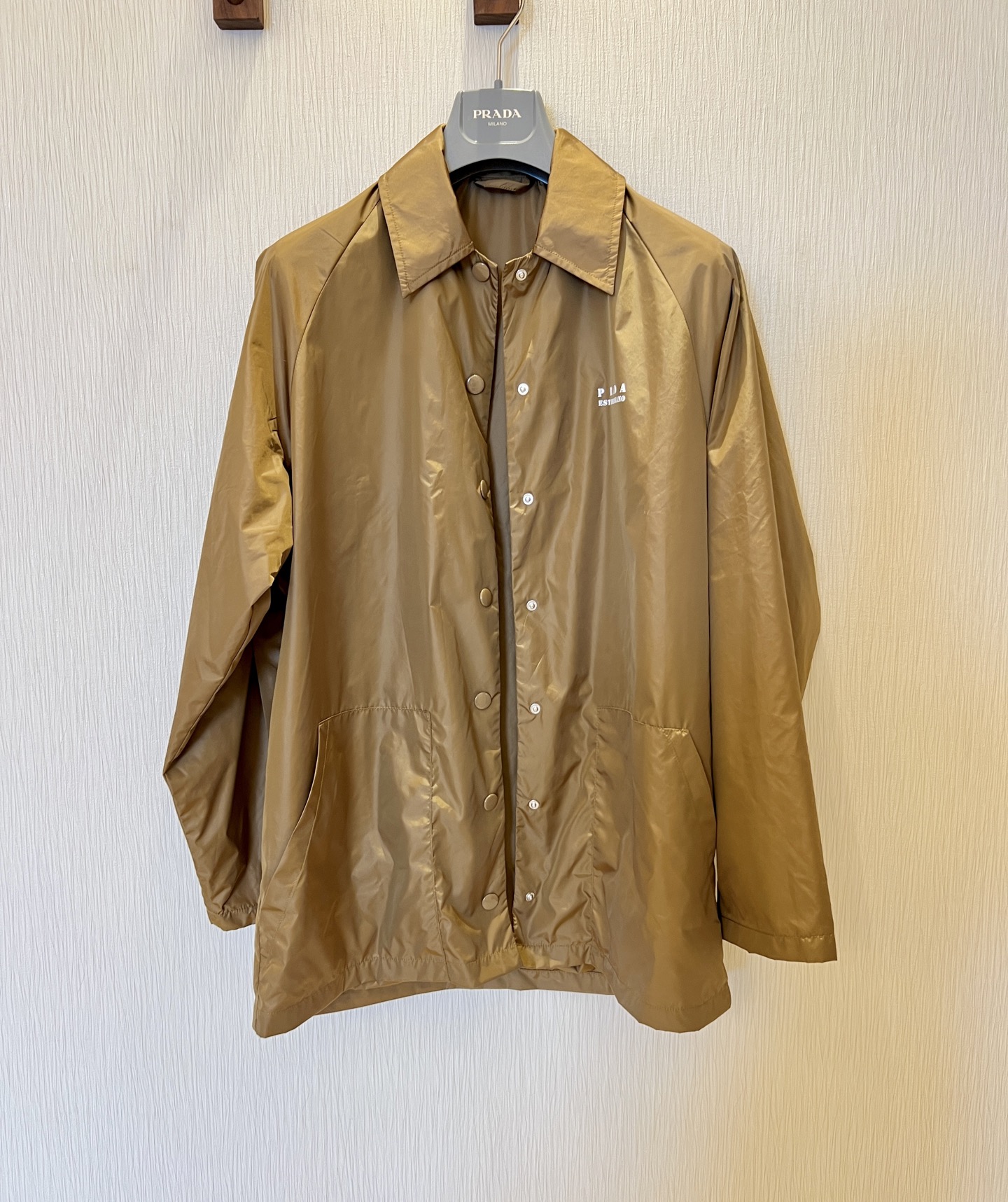 Stylish Nylon Work Jacket with Logo Emblem, Unisex Fit 5 i1756008673801 3681 0 3