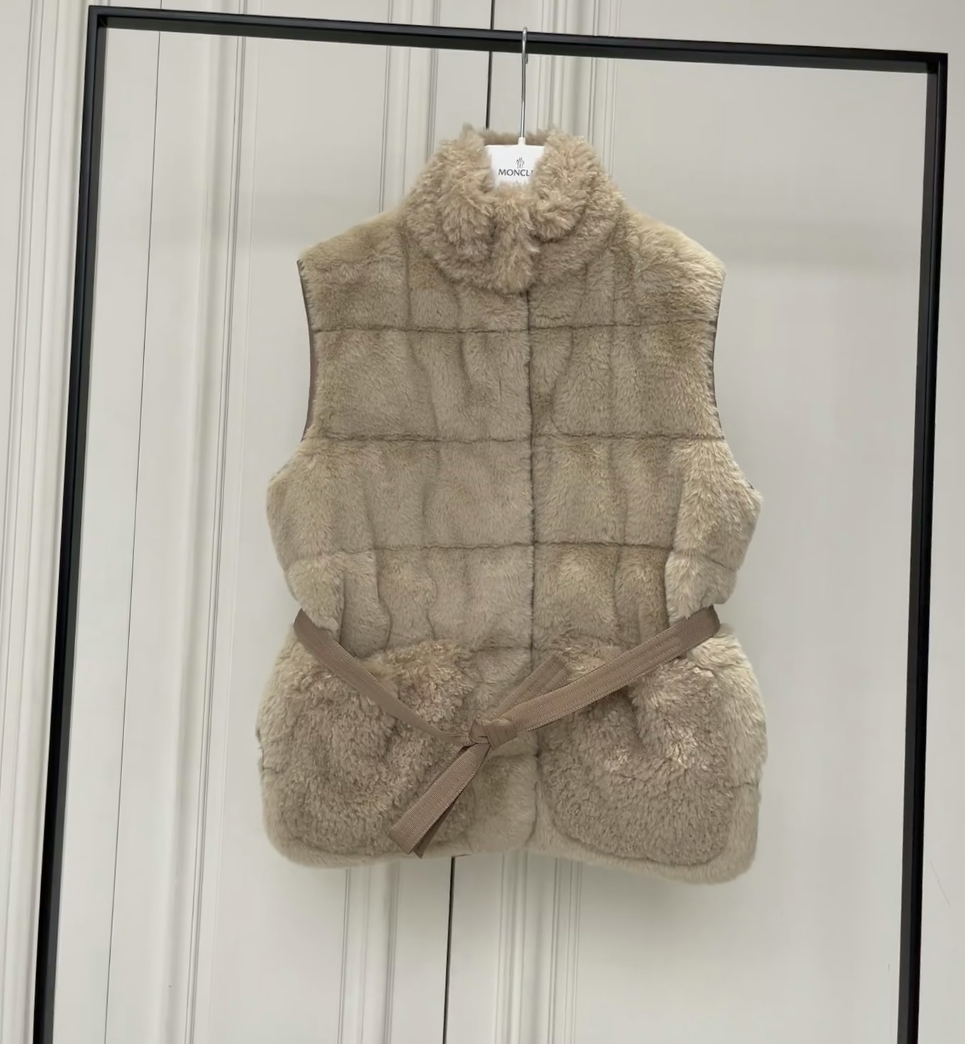 Teddy Fleece Down Vest with Goose Feather Filling and Detachable Belt 2 i1756009316356 2038 0 0