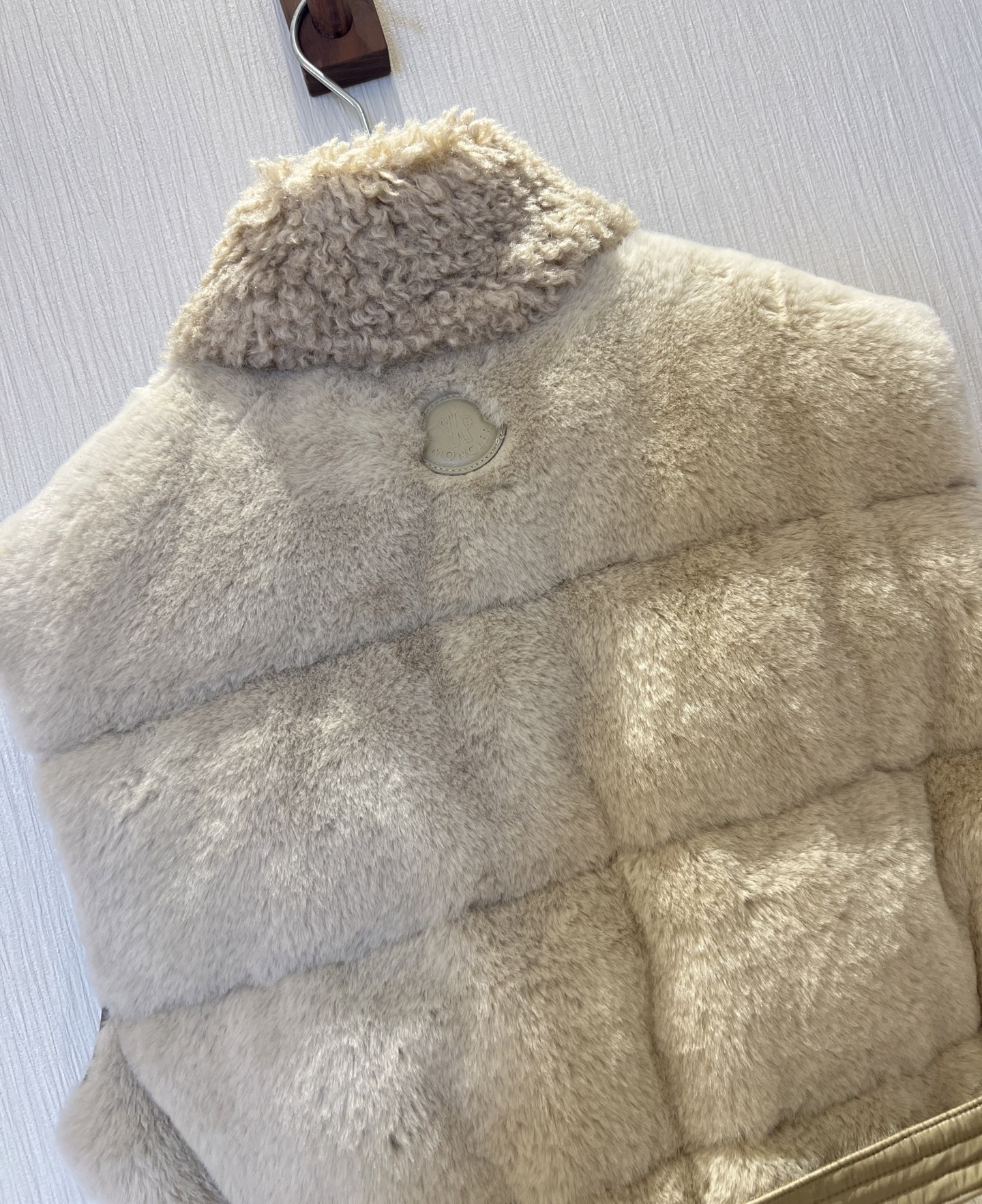 Teddy Fleece Down Vest with Goose Feather Filling and Detachable Belt 6 i1756009317396 2623 0 4