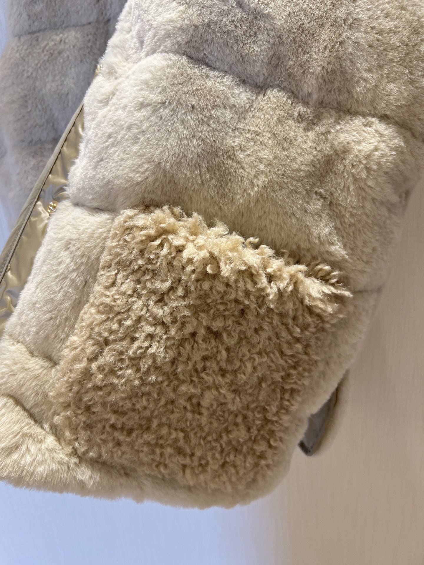 Teddy Fleece Down Vest with Goose Feather Filling and Detachable Belt 9 i1756009319365 7580 0 7