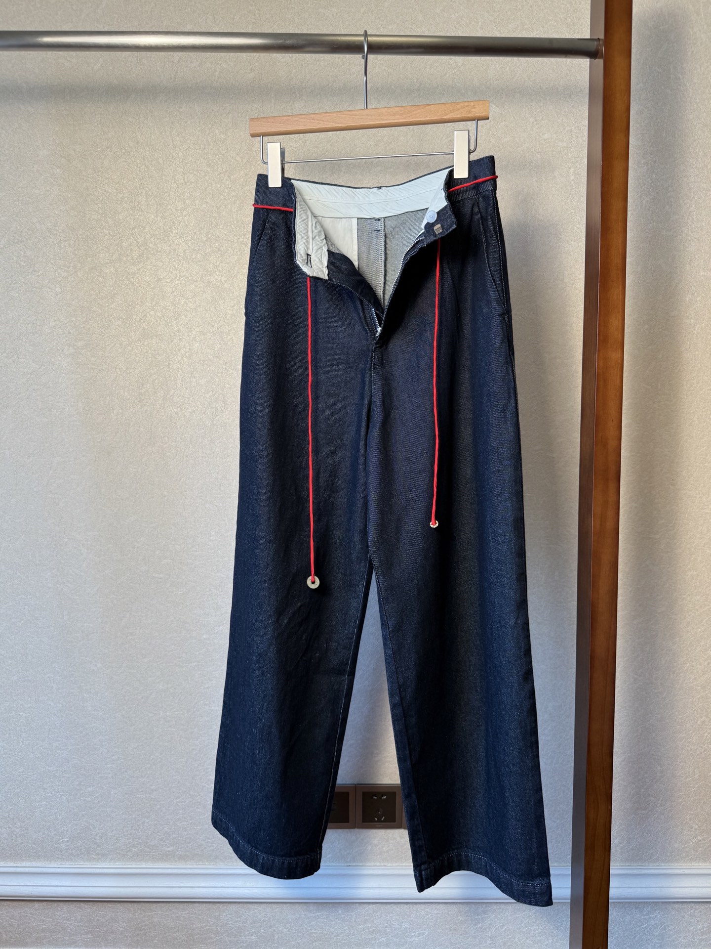 Elegant Wide-Leg Silk Blend Pants for Women | Comfortable & Versatile 6 i1759391719892 3107 0 4