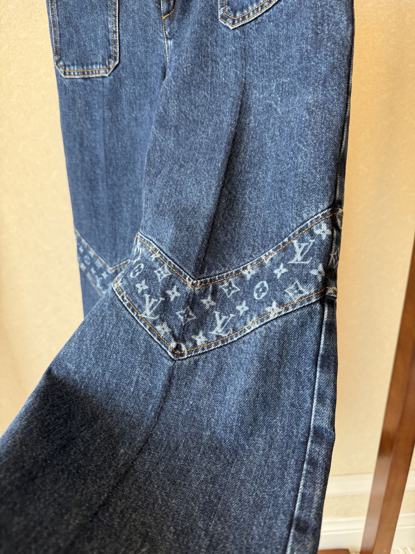 i1763955001759 1868 0 4