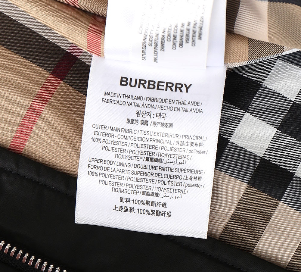 Burberr24年秋款新品连帽菱形格纹棉服外套品种质感和五金原装超轻羽绒棉填充质感轻薄温暖袖口拼螺纹针