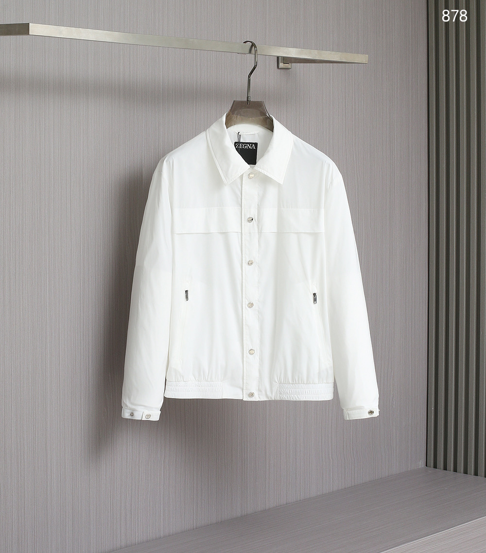 NO:416362,878ZEGNA 2025 Early Spring New Men's Lapel Jacket Jacket, original single three-standard full high-end version!  High-quality counter fabrics are breathable and comfortable, with impeccable details, brand elements design concept, exquisite workmanship and complex craftsmanship, professional purchasing grades reflect high quality. They feel delicate and soft, present casual cut, and the upper body style is superb!  Color black white Size 48-56, zegna, jackets & coats, jackets & coats, alexander wang19860909878ZEGNA 杰尼亚2025早春新款男士翻领夹克外套,原单三标齐全高端版本！高定专柜面料 透气舒适度高,细节无可挑剔,品牌元素设计理念,做工考究工艺复杂,专业代购级体现高品质.手感细腻柔软,呈现休闲裁剪,上身版型超赞！ 颜色黑色 白色 尺码48-56,,zegna,jackets & coats,jackets & coats,alexander wang,Men's clothing