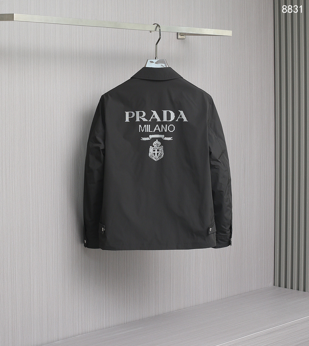   H8831🆕Prada·普拉达 2025开春新款男士翻领夹克外套，原单三标齐全高端版本！高定专柜面料