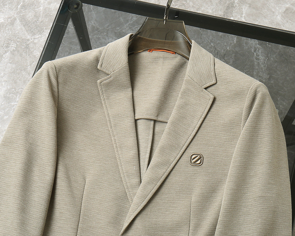 609卡其…………………