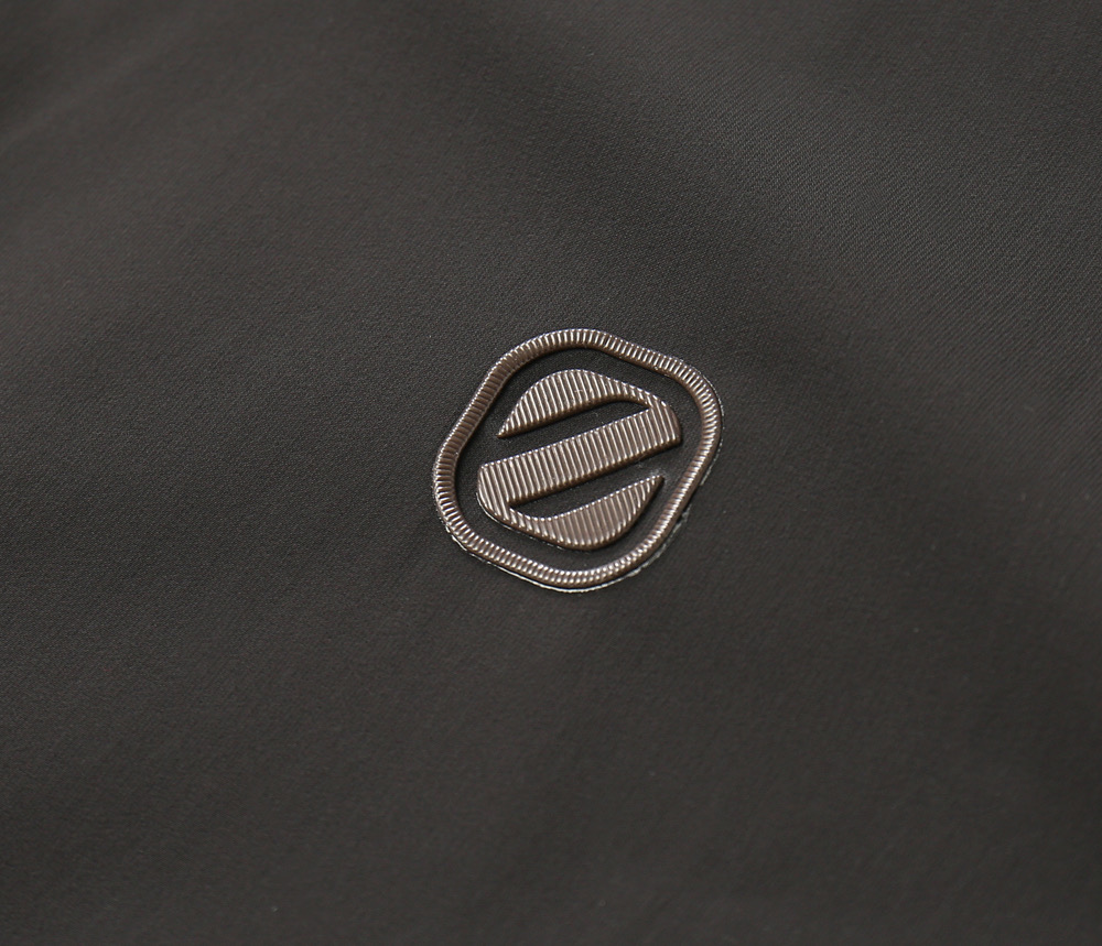 635黑色………………