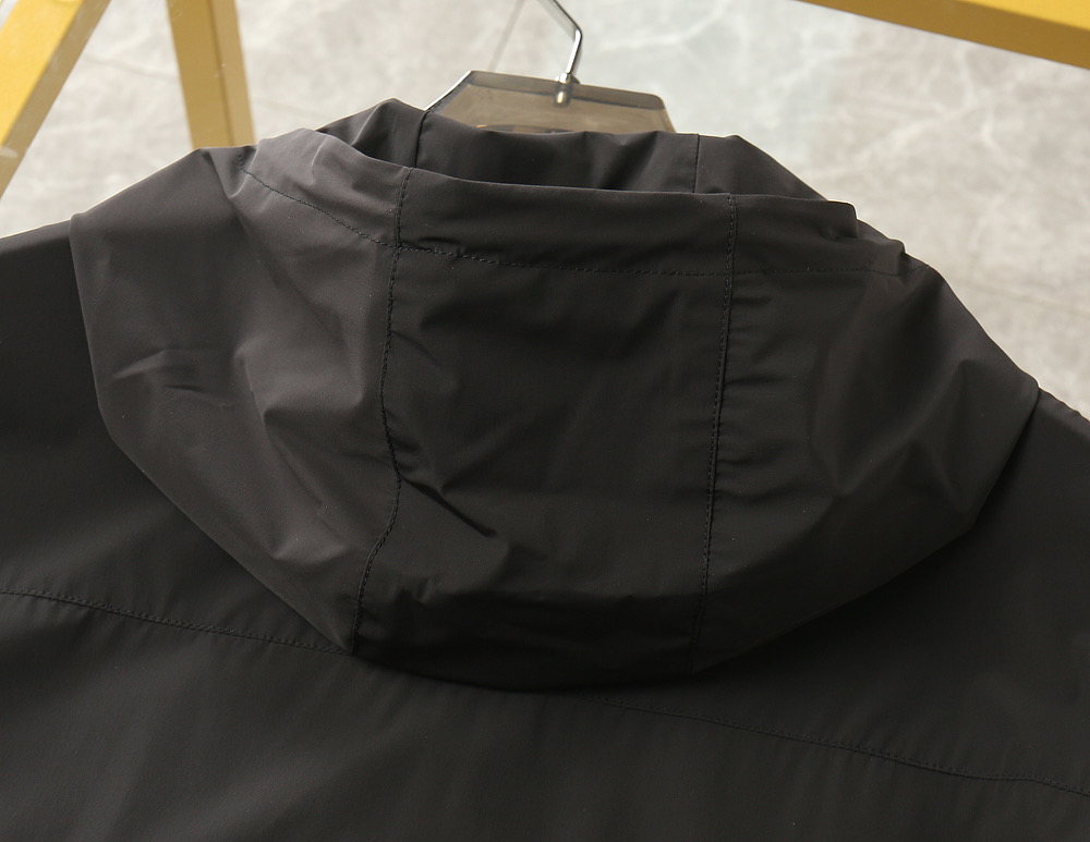 635黑色………………