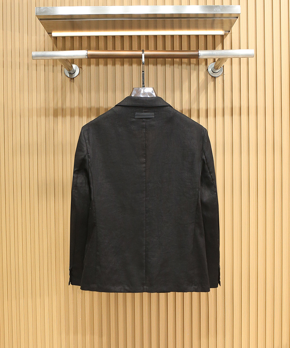 6006 杰尼亚 Zegna 新款系列男士轻奢时尚绅士西服！都市时尚休闲修身合体的版型两粒扣西服！整件西