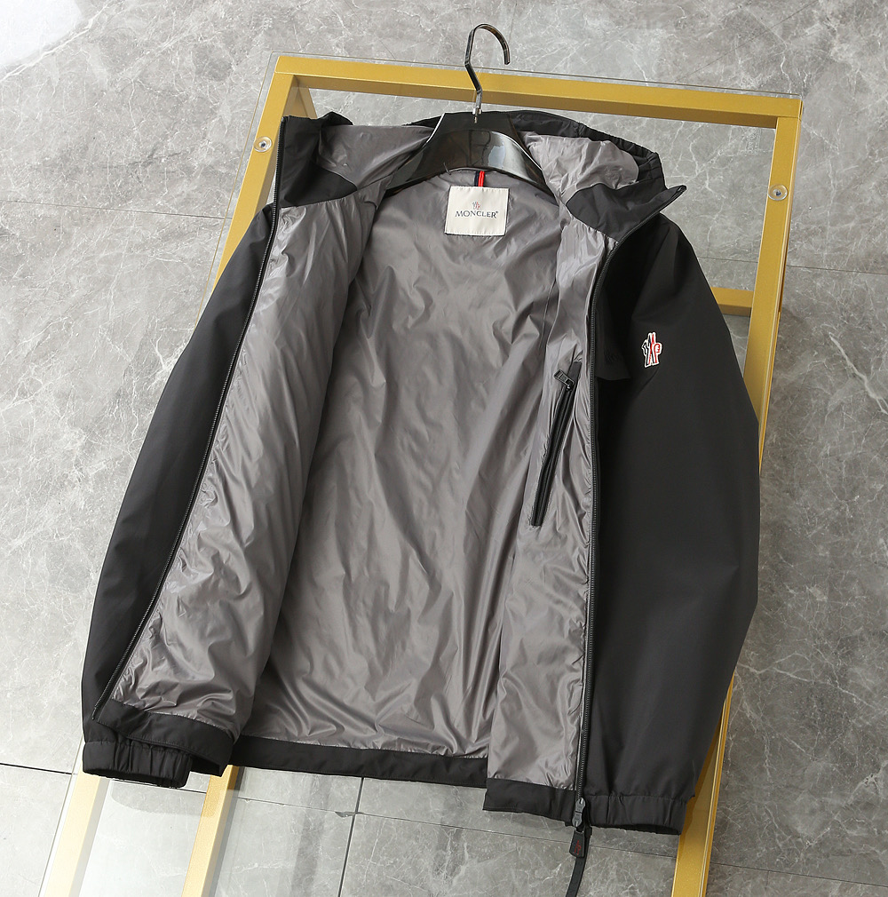 828黑色……………