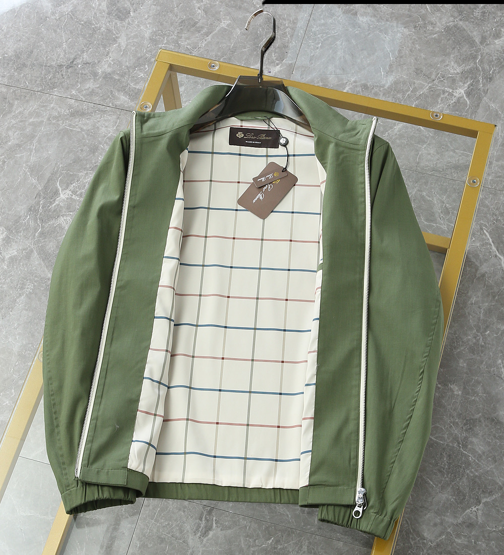 9612Loro piana官网同步发售春夏男士夹克甄选优质面料，质感高级又舒适。简约立领设计，利落有型