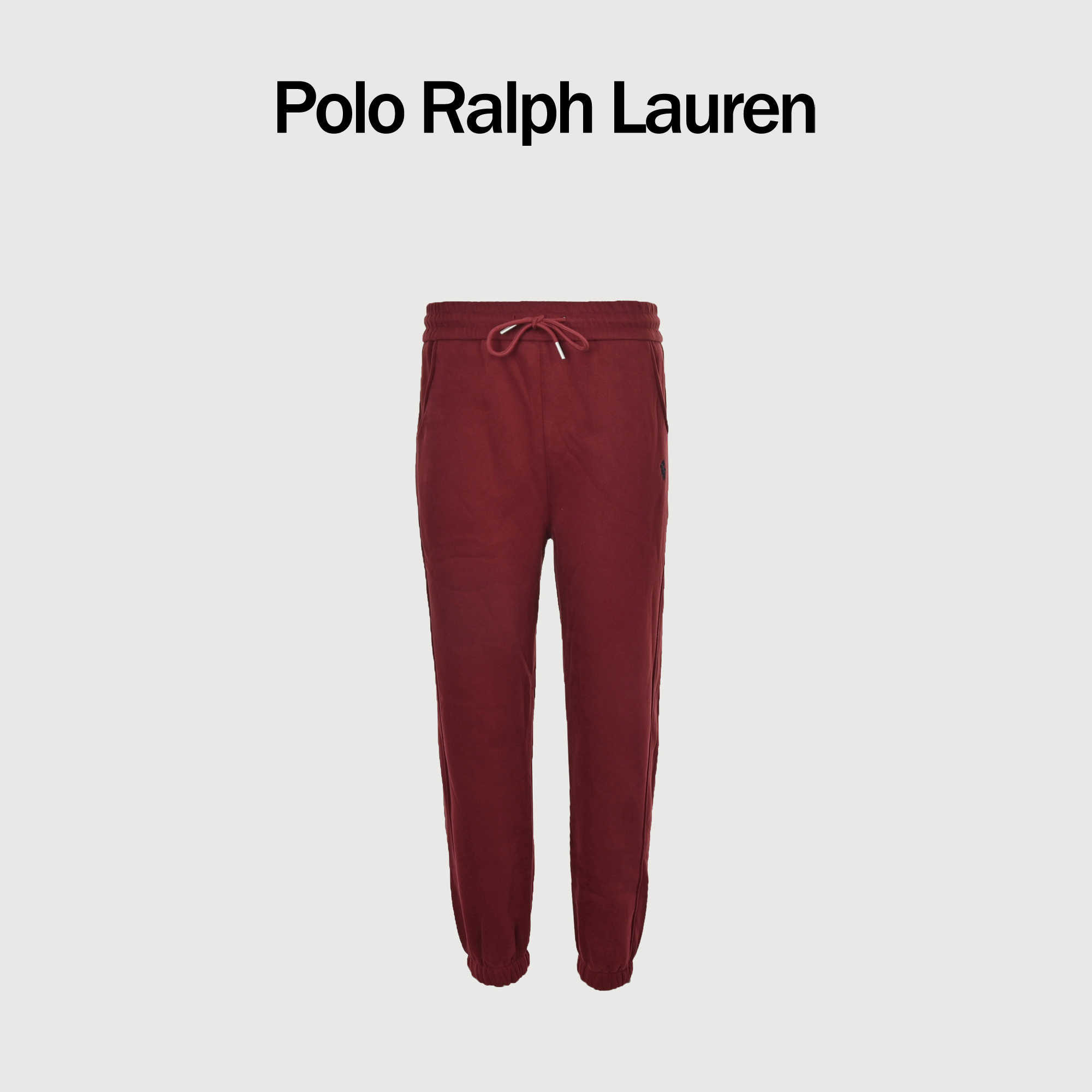 Ralph Lauren/拉夫劳伦 刺绣小标加绒束脚长裤 快来把喜欢的感觉穿在身上,拉夫这条卫裤真的是可以穿很久的一条运动裤,这条卫裤一定要入!不买真的错过一个亿的那种好!面料好!做工好!版型好!余量丰富的收口裤型,版型全能,各种体型统统包容,脚口防风罗纹束口,小个子也能轻松驾驭咯,随便搭配一件短衫都能拉长下半身,简直就是休闲裤里面的扛把子,360度无死角的好版型,商场品质,所有细节都在线,可遇而不可求!高克重的料子真的太好穿了!织面紧实,一眼就爱上了,又软又垂又挺不易留褶,不会起球掉毛,就是你一直在找的梦中情裤了!内里加绒轻松抵御零下低温!早八的姐妹可以多色入!随便搭搭都慵懒感满满的!卫裤真的是最好搭的基础单品了,多种风格任你选择,个人真的是无敌钟爱的了!