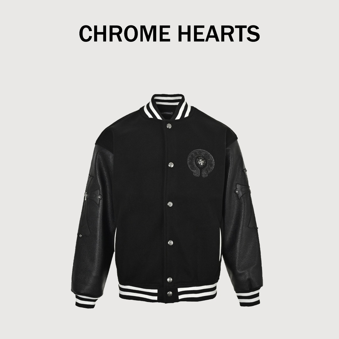 本地自取💰310
Chrome Hearts 克罗心十字架贴皮拼接棒球服夹克外套                
 温馨提示:建议手洗或者干洗!!
今年格外火爆棒球服外套，市场各级版本都有(细节你们一定要对比)最牛x的实力品控生产研究棒球服7个年头 细节精致拥有它,你就是全宇宙的最靓的仔.烤漆面全平面四合扣(纽扣带logo)，面料定制就发了一个多月 不是市面现成的采用毛昵混纺，定织定染拥有较高的色牢度初次洗涤还是建议手洗或者干洗《下摆的针织罗纹定织》，内衬是丝滑细腻的铜氨纤维材质，直接贴身穿着舒适无比，重磅单品，代购版本!
尺码: M-XXL   现货秒发