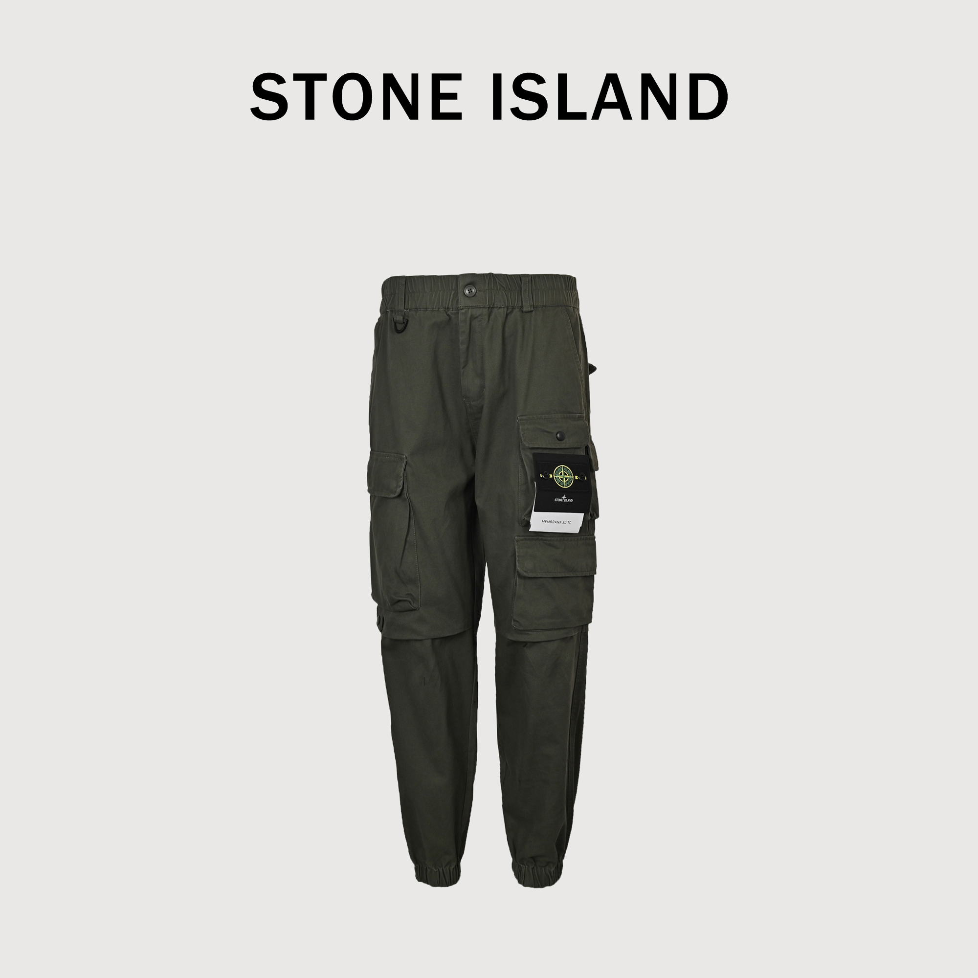 Stone Island/石头岛美式多口袋工装长裤 纯棉客供面料 反复水洗不掉色 柔软舒适有弹力 舒适百搭 多口袋设计搭配裤子小ogo完美诠释时尚 石头岛 绣标搭配整体磨毛效果 男女上身搭配都比较赞百搭时尚不挑人 吊牌洗麦包装延续原版完美复刻 颜色 墨绿色—黑色 现货秒发