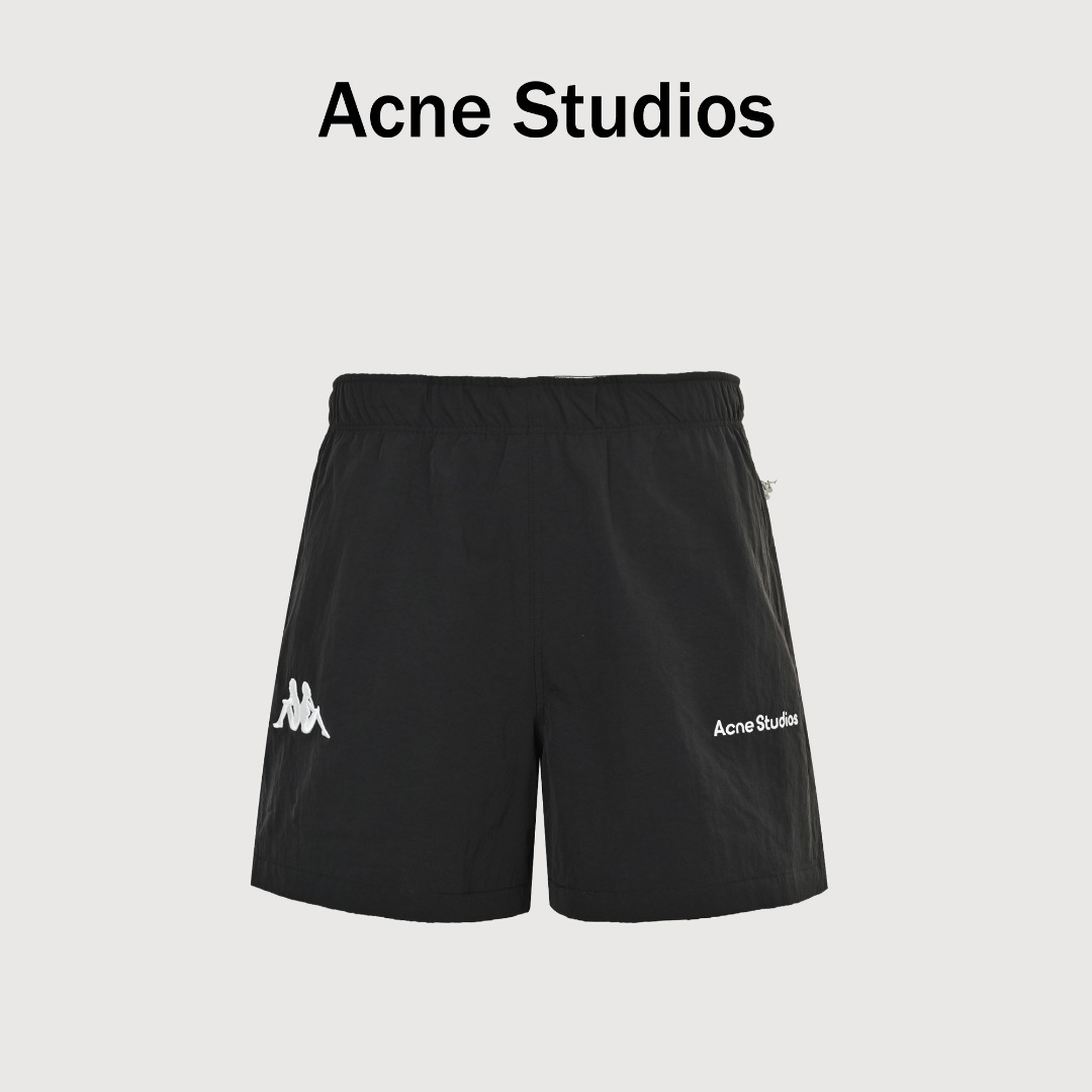 本地自取💰190 Acne Studios 25ss 联名KP短裤 不计成本重塑街头机能美学,全链路独立开模,织带/抽绳/拉链系统开发,开模费用3000+,层面料采用多道定染工序打造同色系机能梭织布,高密度网眼内衬透气导湿,设计极简有型,男女同款 Size:S-L