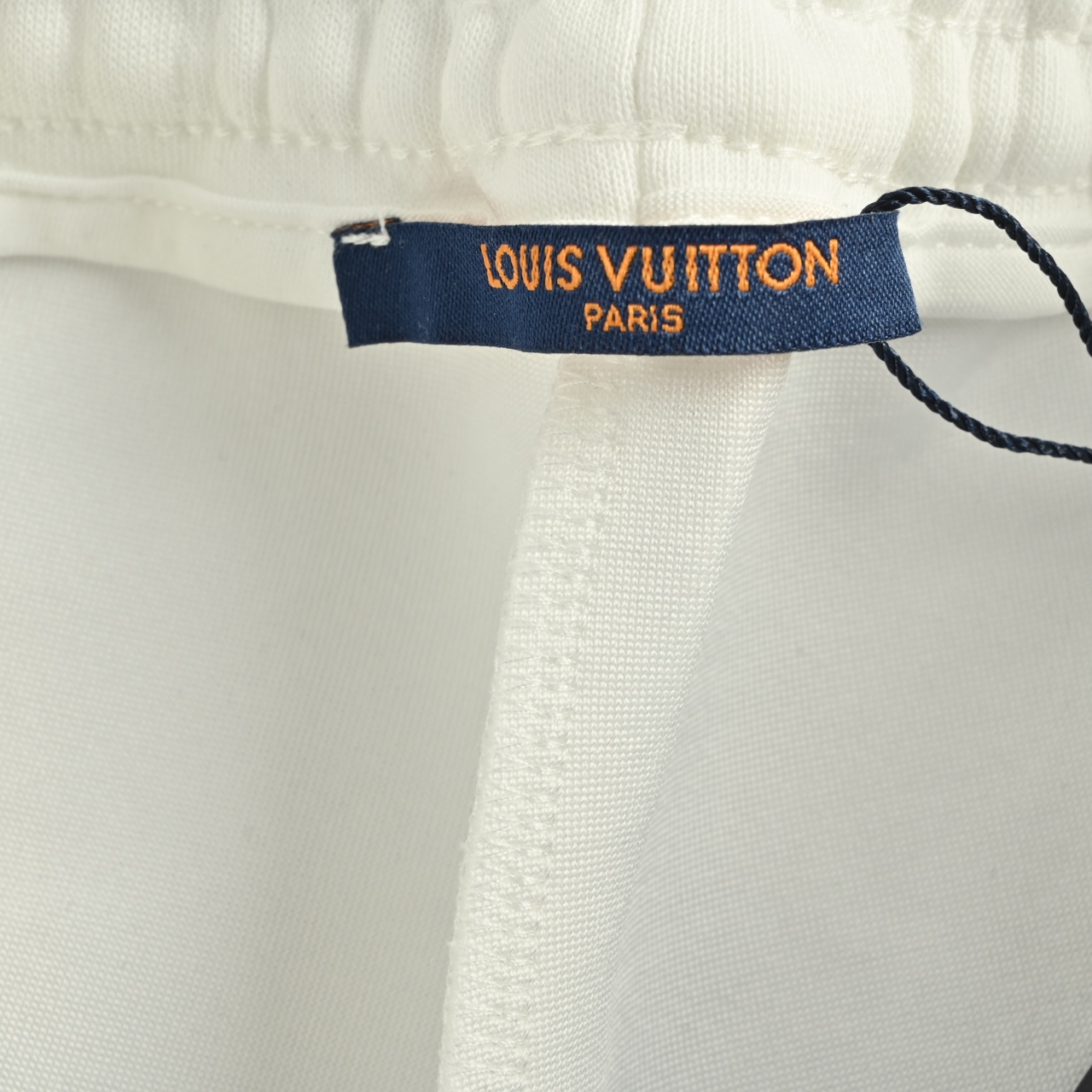 Louis Vuitton/路易威登 25ss LOGO印花短裤-Chinese UA Cheap High Quatity Brand Clothes Bags handbags Sneakers wholesale wholesaler seller from China Factory suppliers Fashion Clothing Shoes best Quality Beautiful Price Louis Vuitton/路易威登 25ss LOGO印花短裤